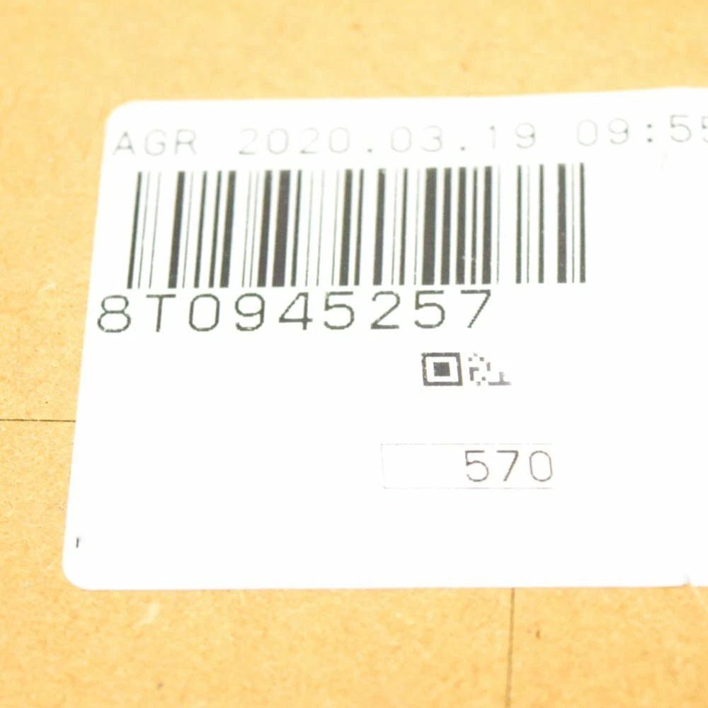 NEW AUDI A5 8T3 REAR LEFT LIGHTBULB CARRIER 8T0945257 ORIGINAL