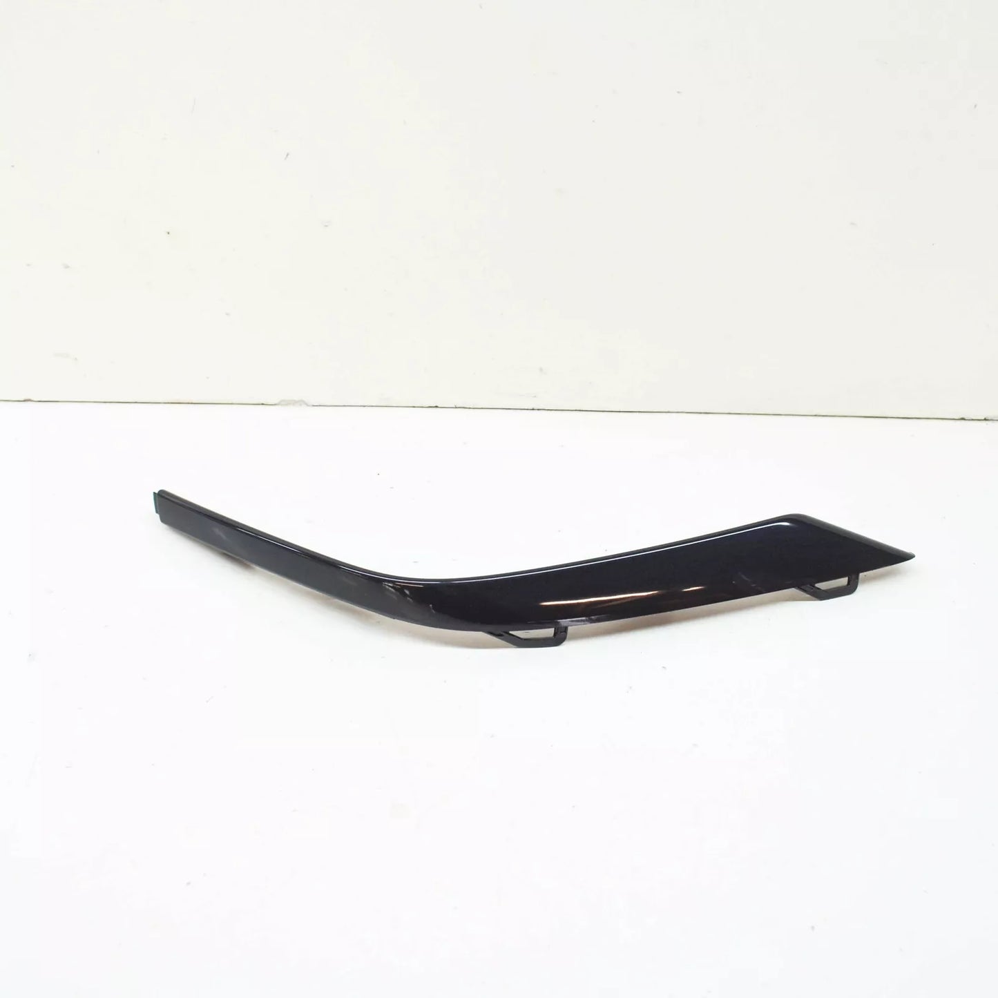 NEW AUDI A5 S5 CABRIO REAR LEFT BUMPER MOLDING HIGH GLOSS 8W6853257ARN4