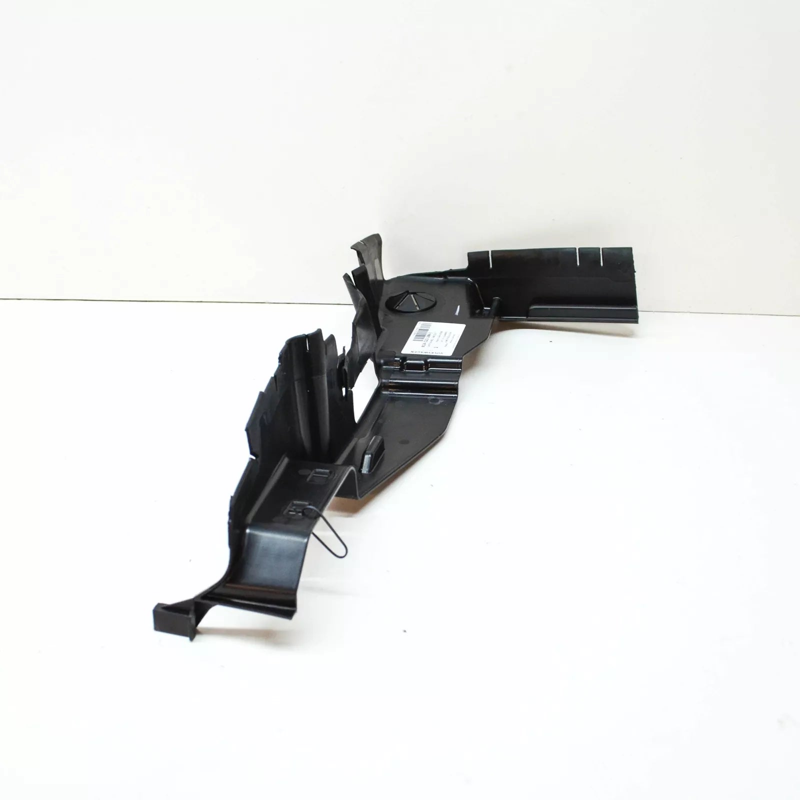 NEW AUDI Q2 GA RADIATOR RIGHT AIR GUIDE 81A121284J ORIGINAL