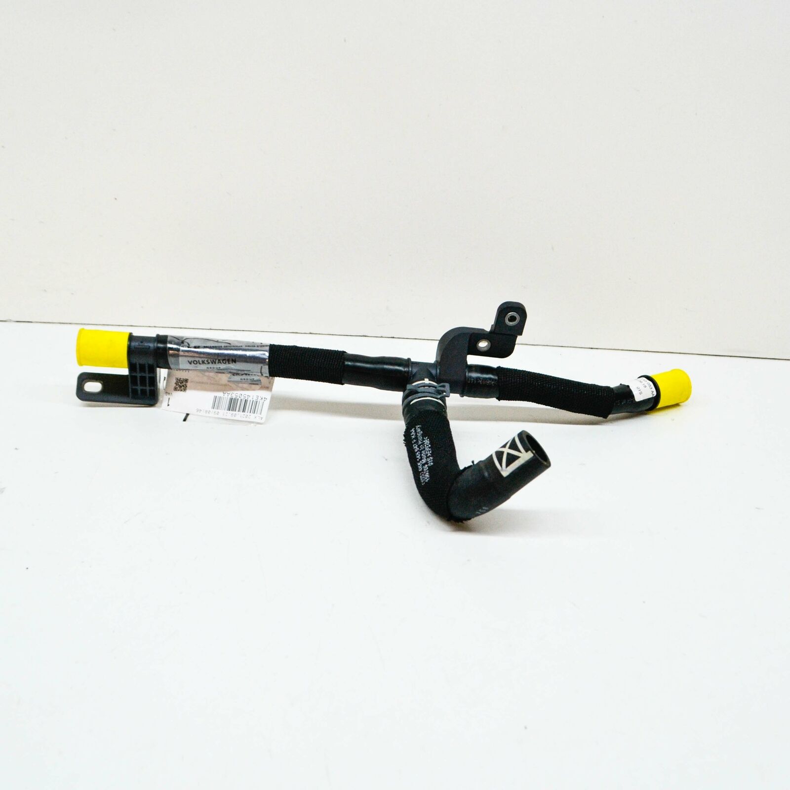 NEW AUDI E-TRON REAR RIGHT DRIVE MOTOR BATTERY PACK COOLANT HOSE 4KE145053AA