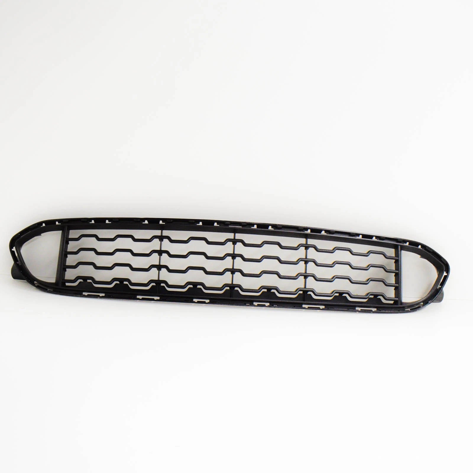 NEW BMW X3 F25 FRONT M BUMPER LOWER CENTER GRILLE 51118056939 2015 ORIGINAL