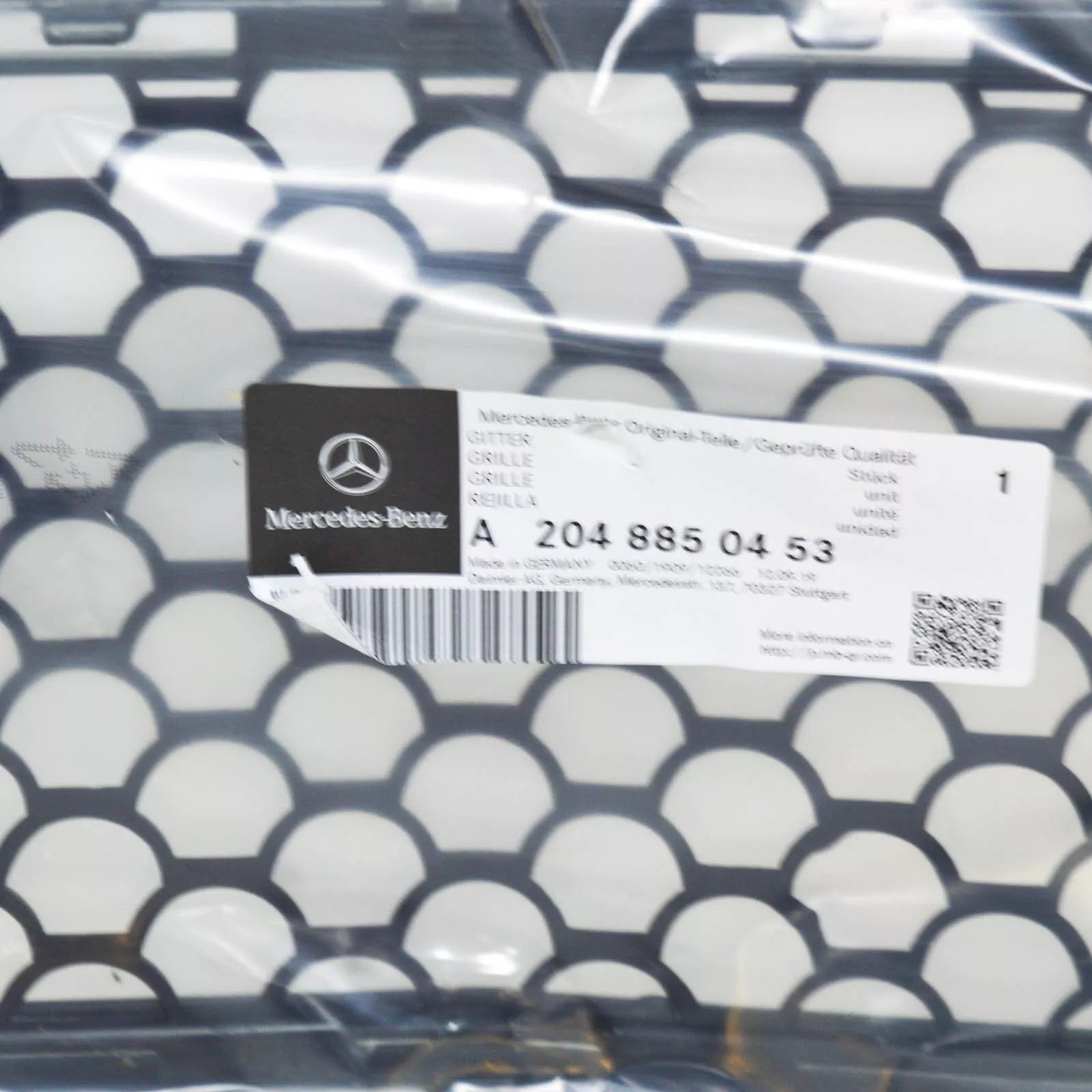 NEW MB C-CLASS W204 FRONT AMG BUMPER LOWER CENTER GRILLE A2048850453 ORIGINAL