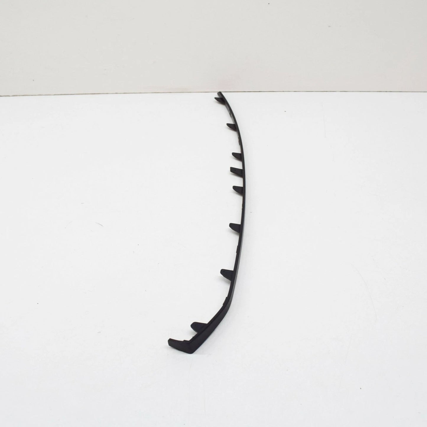 NEW AUDI A3 8V FRONT RIGHT BUMPER MOLDING STRIP TRIM S-LINE 8V5807534A ORIGINAL