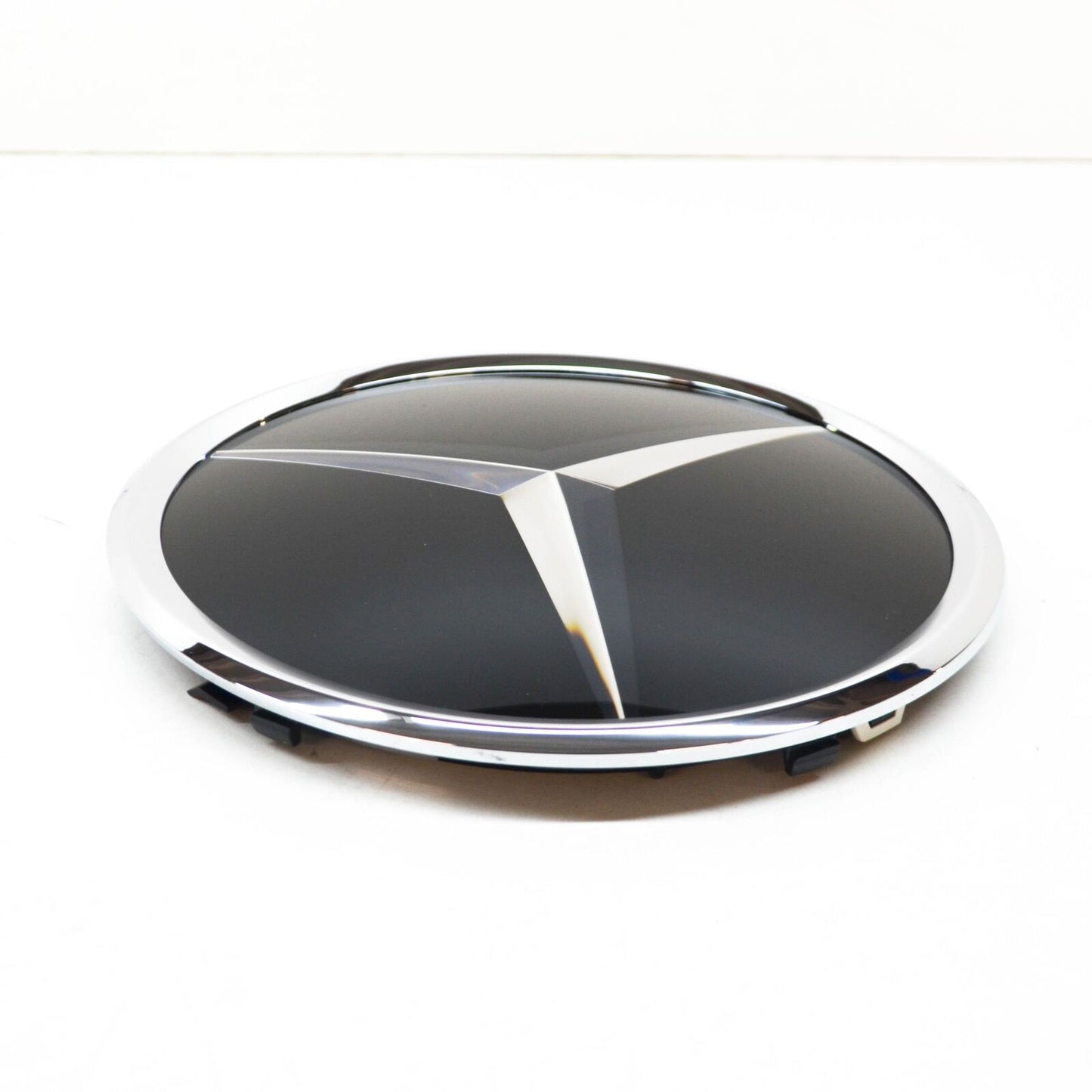 NEW MERCEDES BENZ CLS C218 DITRONIC BASE PLATE LOGO BADGE A0008880011 ORIGINAL