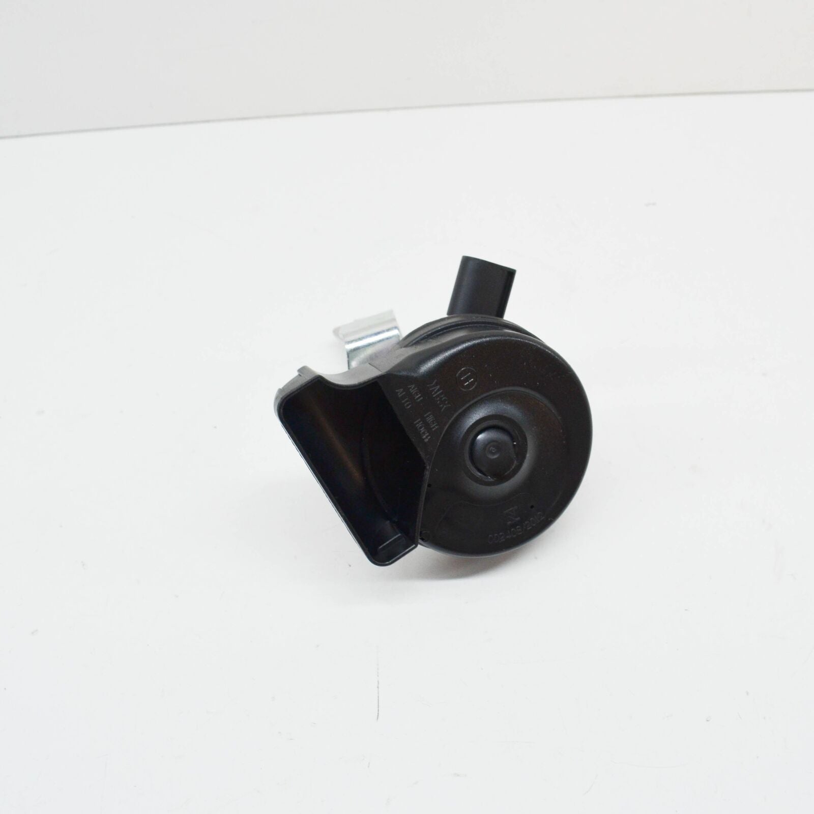 NEW MERCEDES-BENZ E-CLASS W212 HIGH TONE HORN SIGNAL A0075426920 ORIGINAL