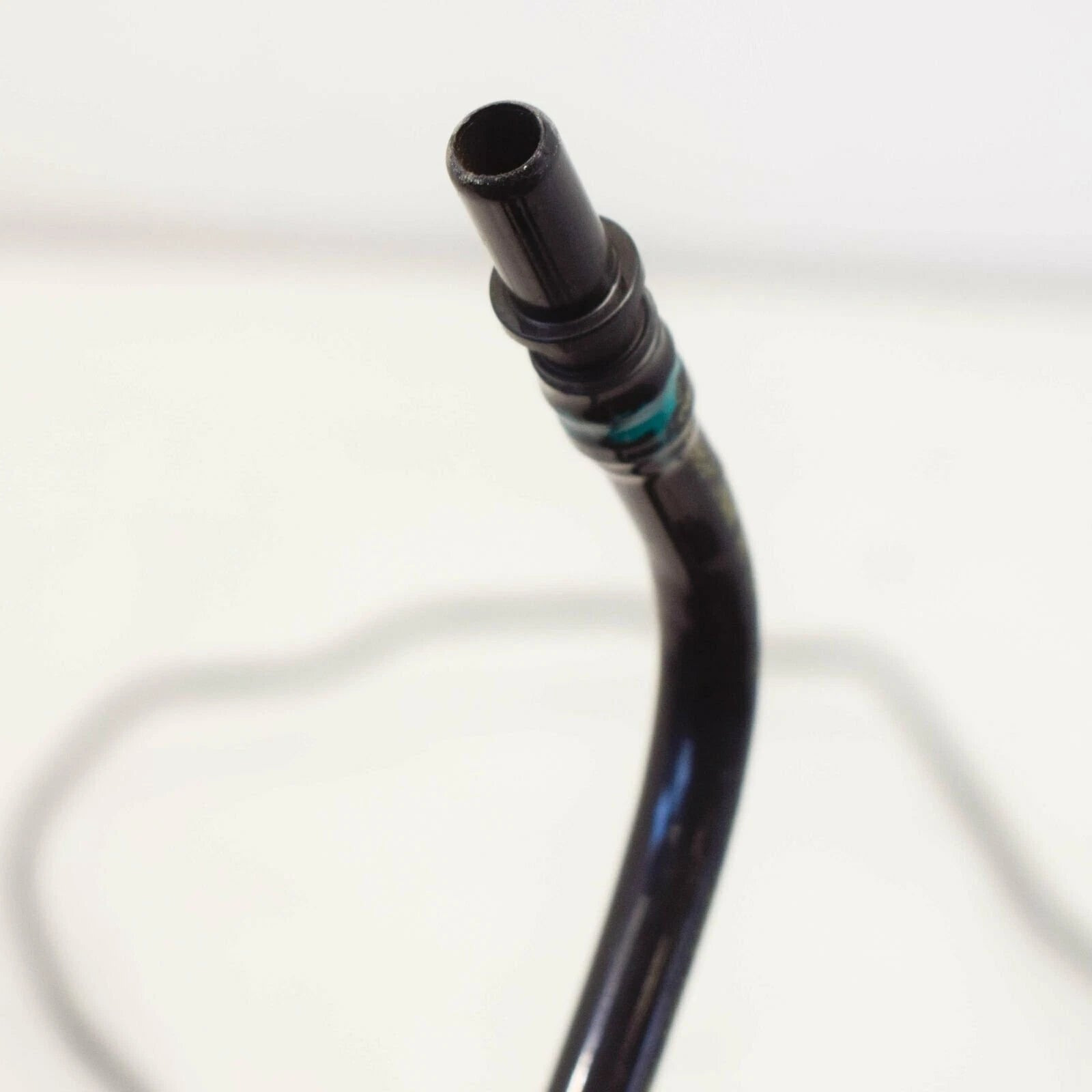 NEW BMW X5 G05 SCAVENGE AIR LINE 16139895497 9895497 ORIGINAL