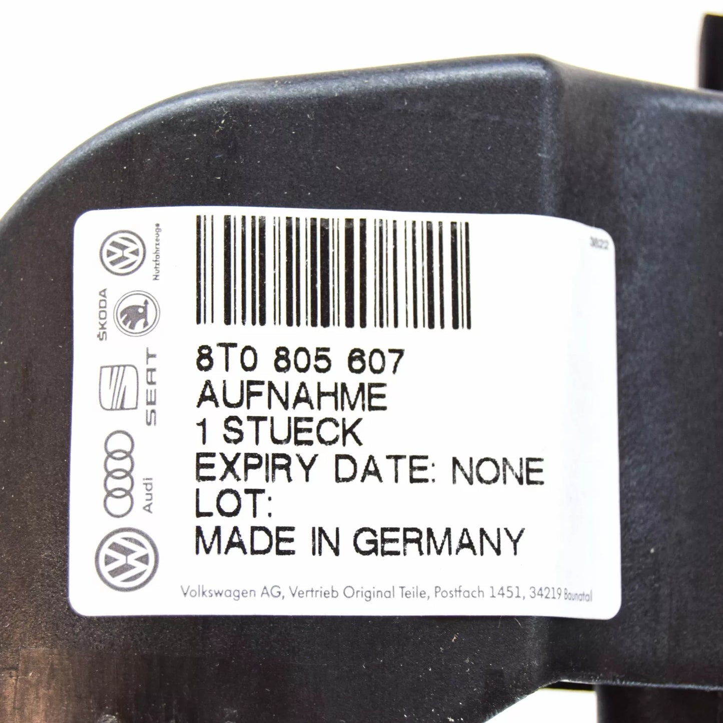 NEW AUDI A5 HEADLIGHT MOUNT BRACKET LEFT SIDE 8T0805607