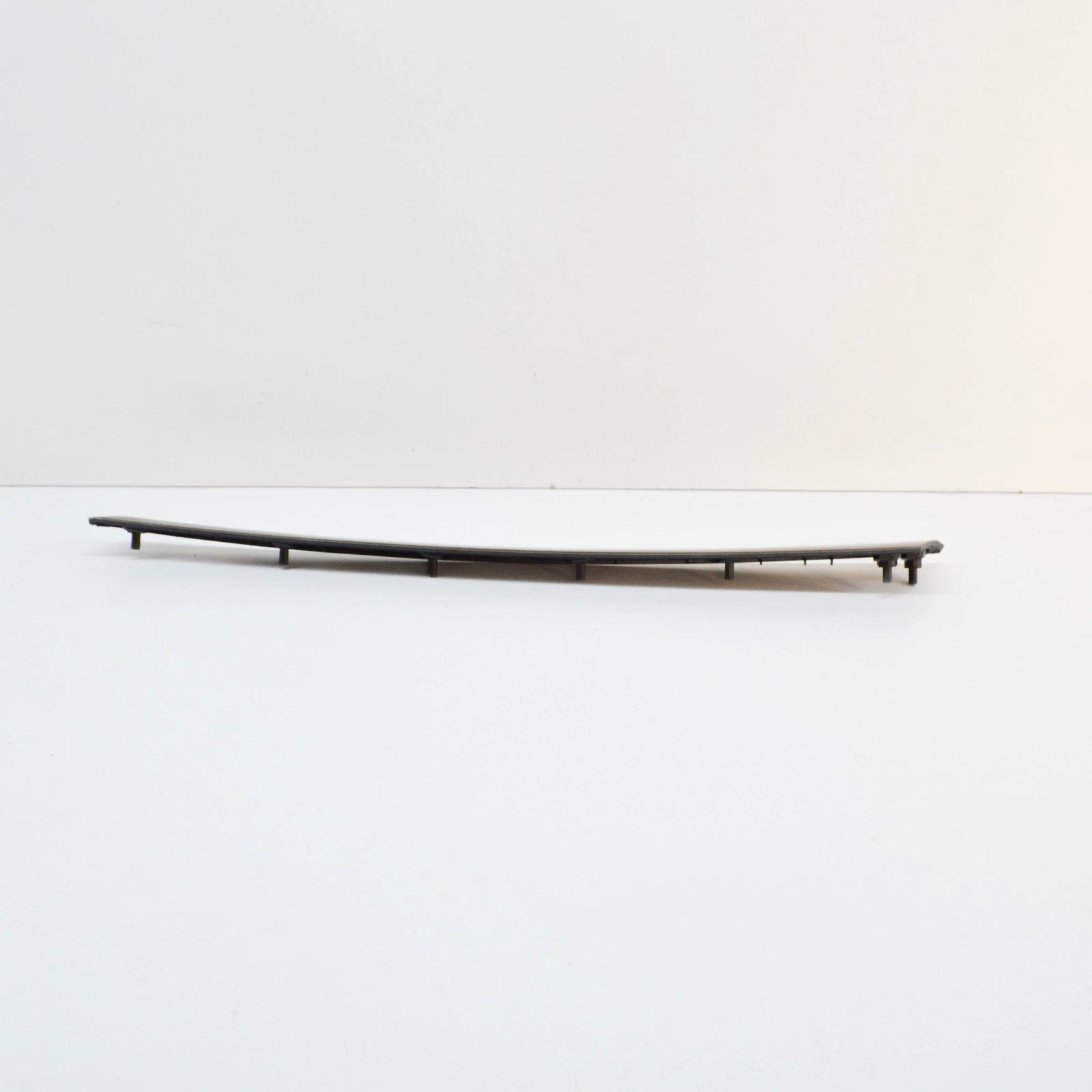 NEW MERCEDES-BENZ E COUPE C207 FRONT RIGHT DOOR MOULDING A2077206822 ORIGINAL