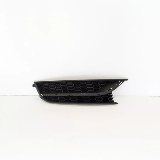 NEW VOLKSWAGEN PASSAT B7 FRONT BUMPER RIGHT LOWER GRILLE 561853666C9B9 ORIGINAL