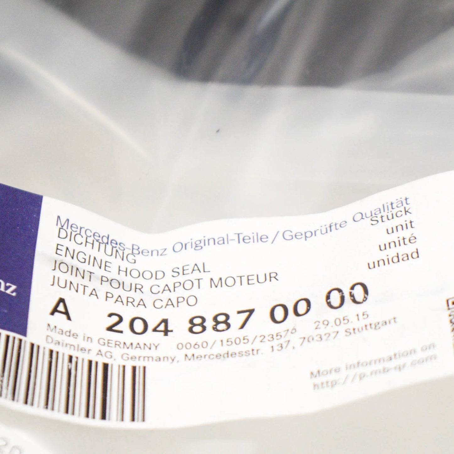 NEW MERCEDES BENZ GLK X204 FRONT BONNET HOOD SEAL A2048870000