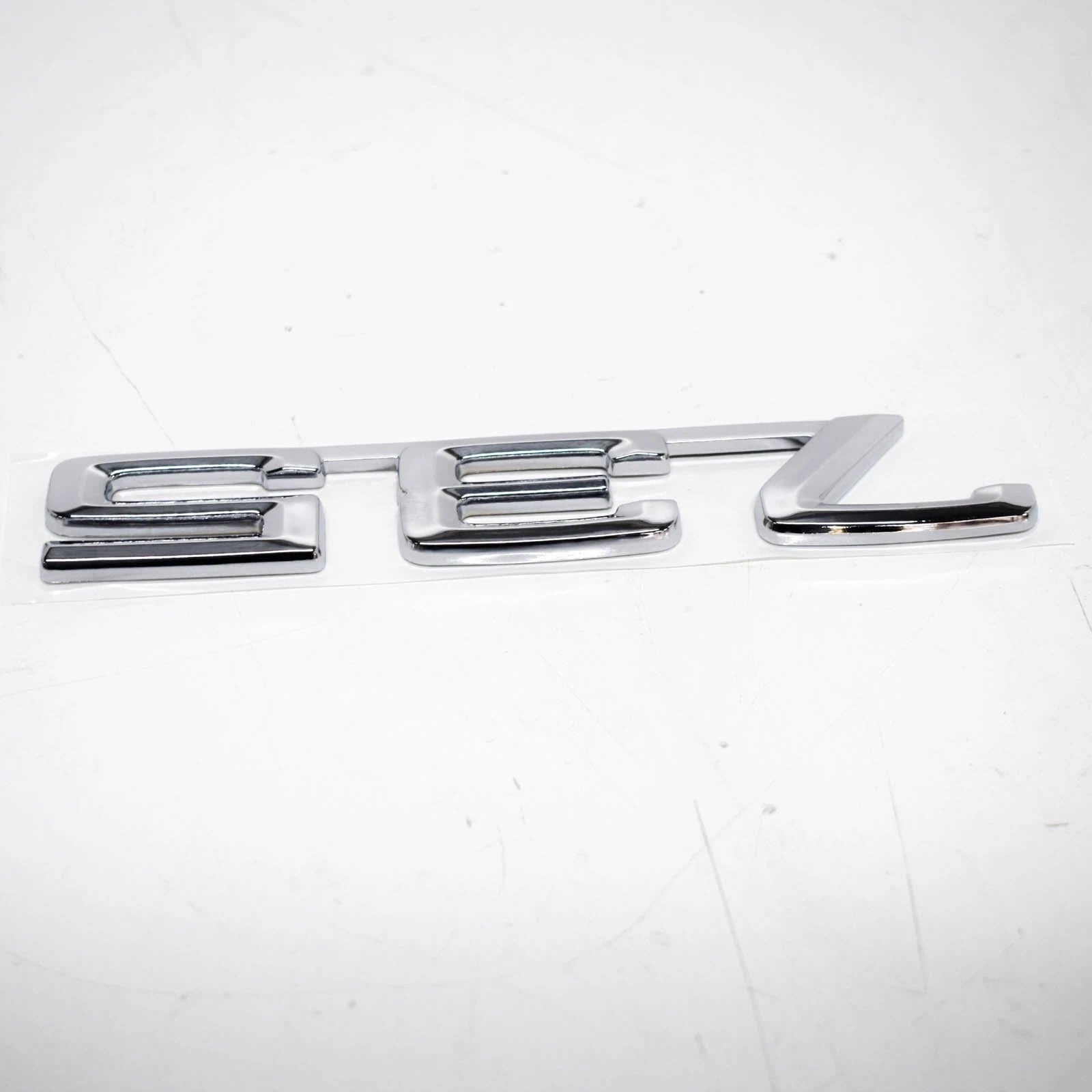 NEW BMW 7 E32 REAR TAILGATE BOOT LID EMBLEM BADGE 51141920782 1920782 ORIGINAL