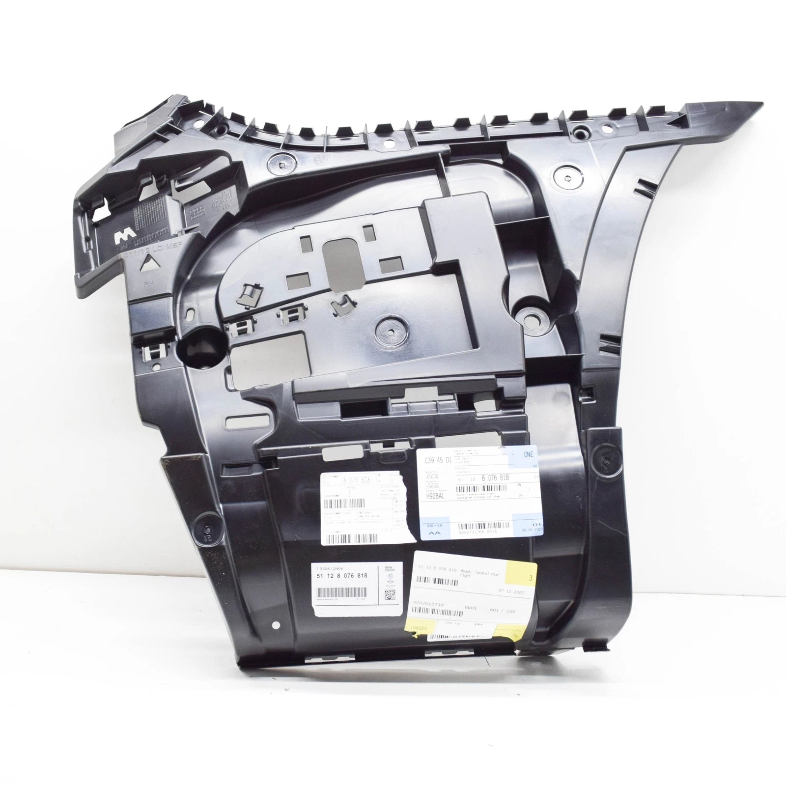 NEW BMW 7 G11 G12 M REAR RIGHT BUMPER BRACKET MOUNT 51128076818 ORIGINAL