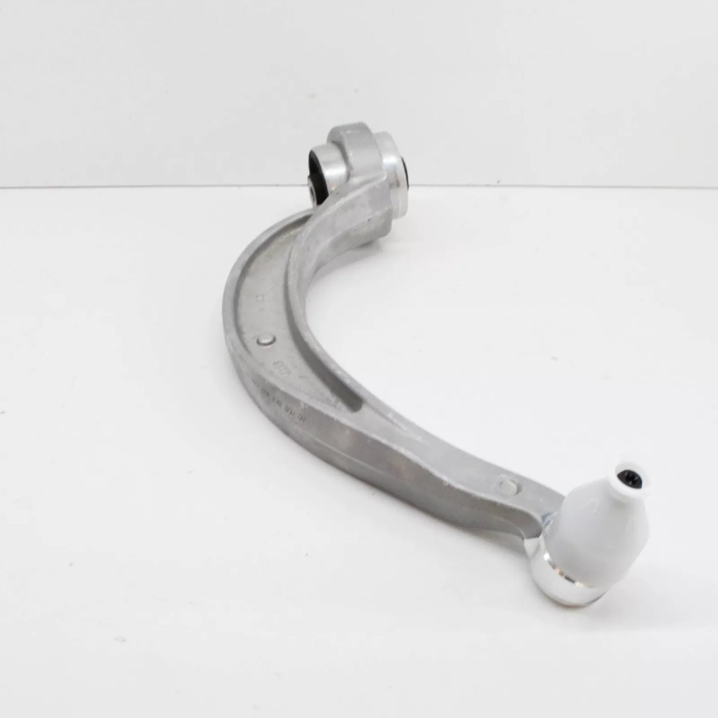 NEW AUDI Q5 8R FRONT RIGHT LOWER CONTROL ARM 8K0407694AD ORIGINAL
