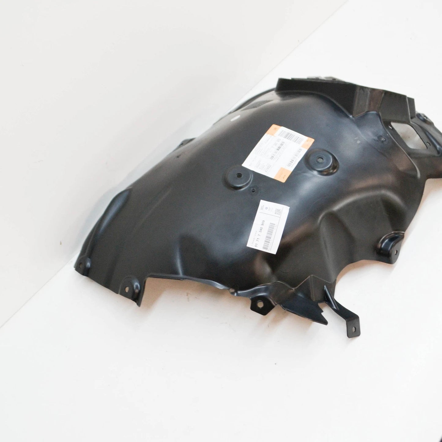 NEW BMW 3 G20,G28 FRONT LEFT INNER FENDER FRONT PART 7340909 51717340909