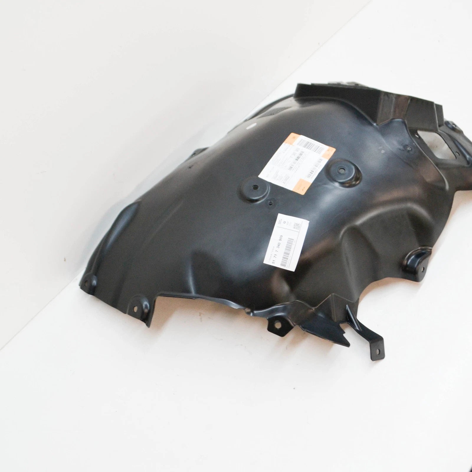 NEW BMW 3 G20,G28 FRONT LEFT INNER FENDER FRONT PART 7340909 51717340909