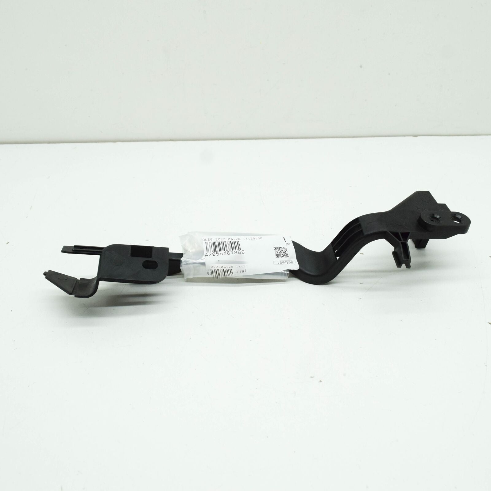 NEW MERCEDES-BENZ E W213 FRONT RIGHT AXLE CABLE DUCT A2055467880 ORIGINAL