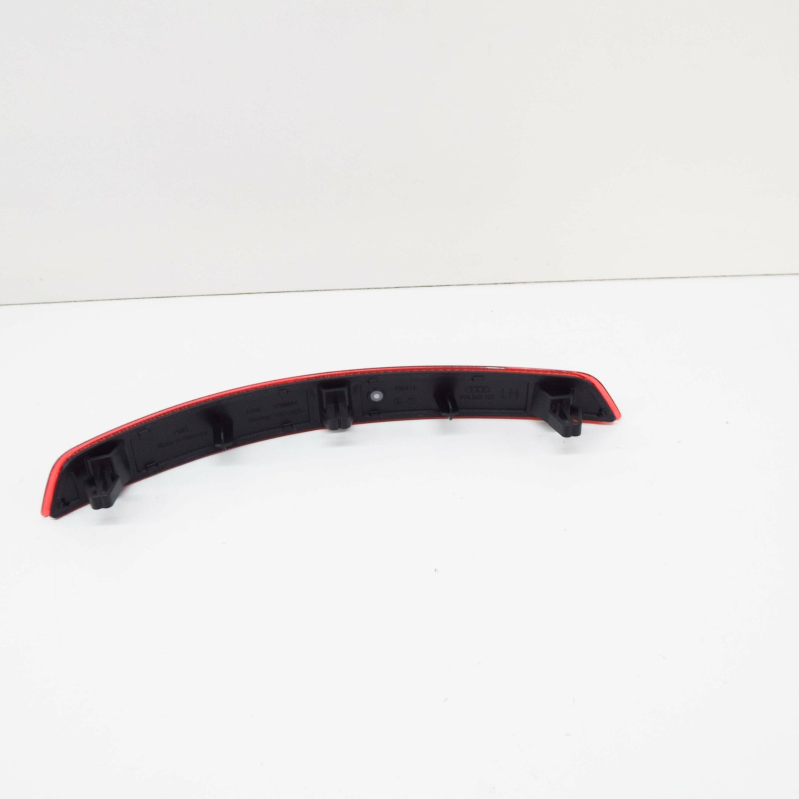NEW AUDI A3 8V REAR LEFT BUMPER REFLECTOR 8V4945105 ORIGINAL