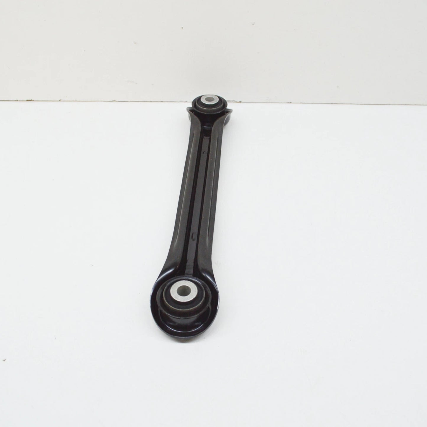 NEW MERCEDES-BENZ C-CLASS W203 REAR SIDE CONTROL ARM A2103503806 ORIGINAL