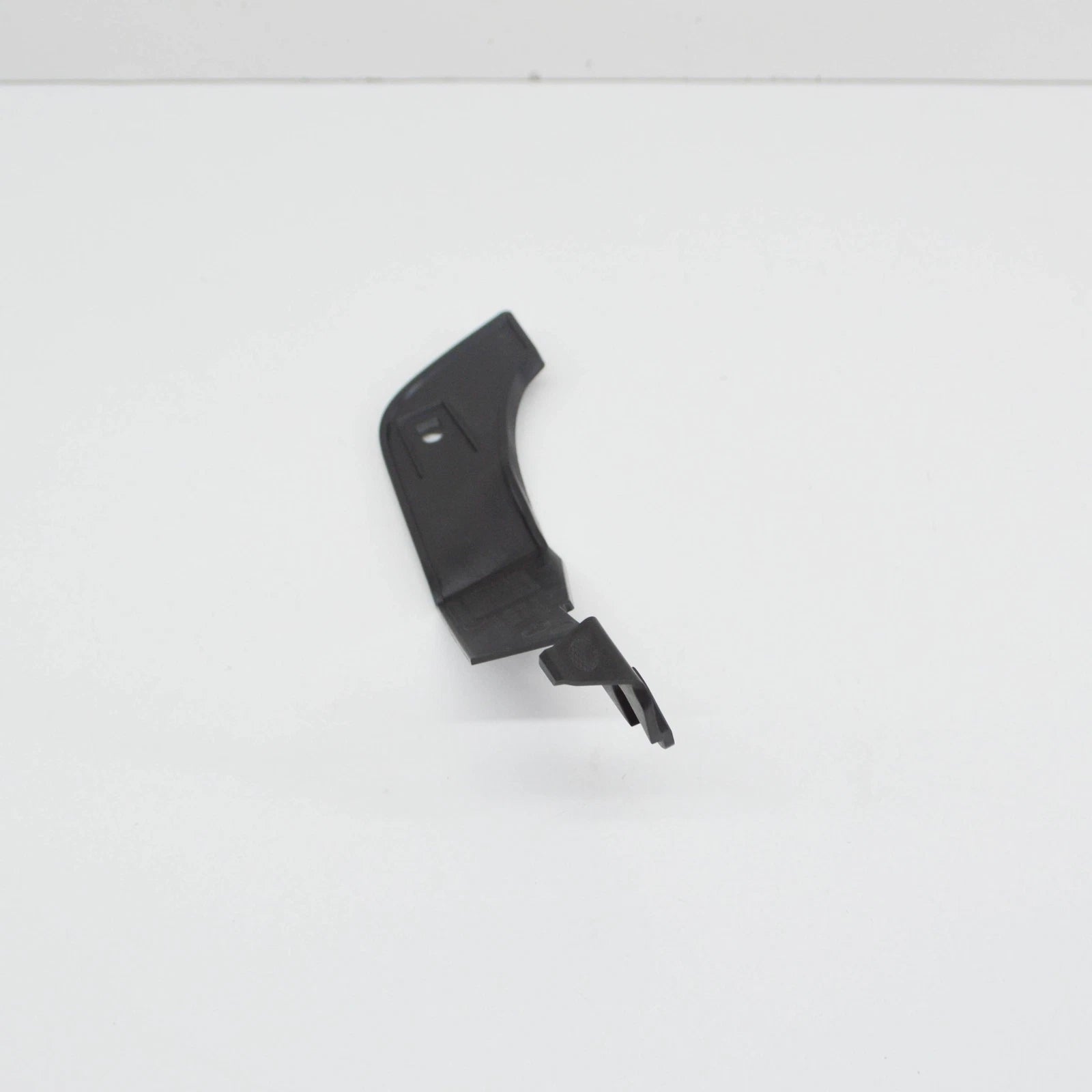 NEW VOLKSWAGEN GOLF MK6 REAR BUMPER LEFT ADAPTER 5K6802397 ORIGINAL