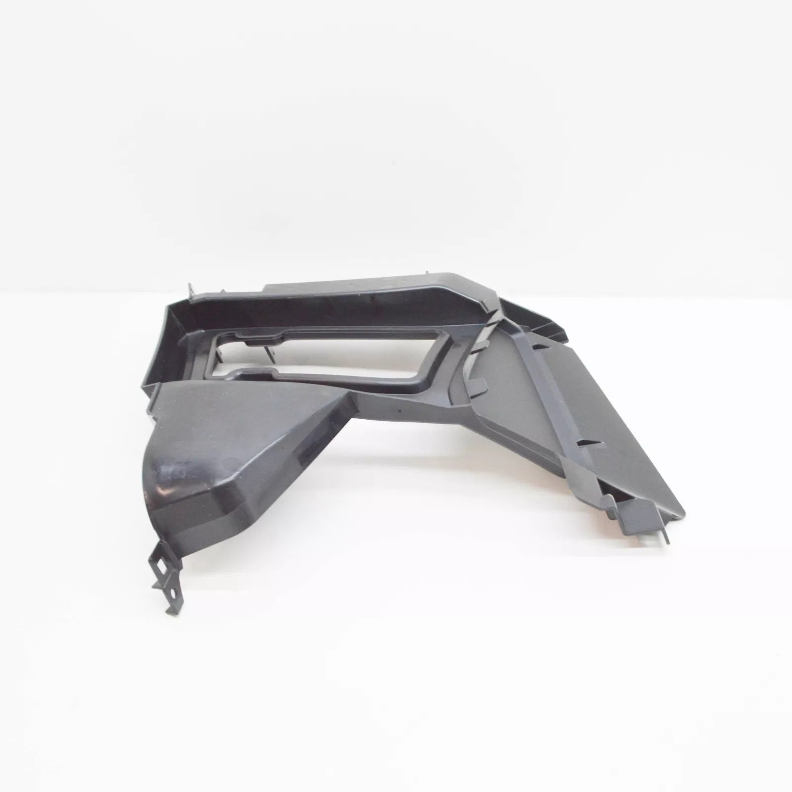 NEW AUDI A7 SPORTBACK 4K8 FRONT RIGHT AIR GUIDE PART 4K8121764D 2019 ORIGINAL