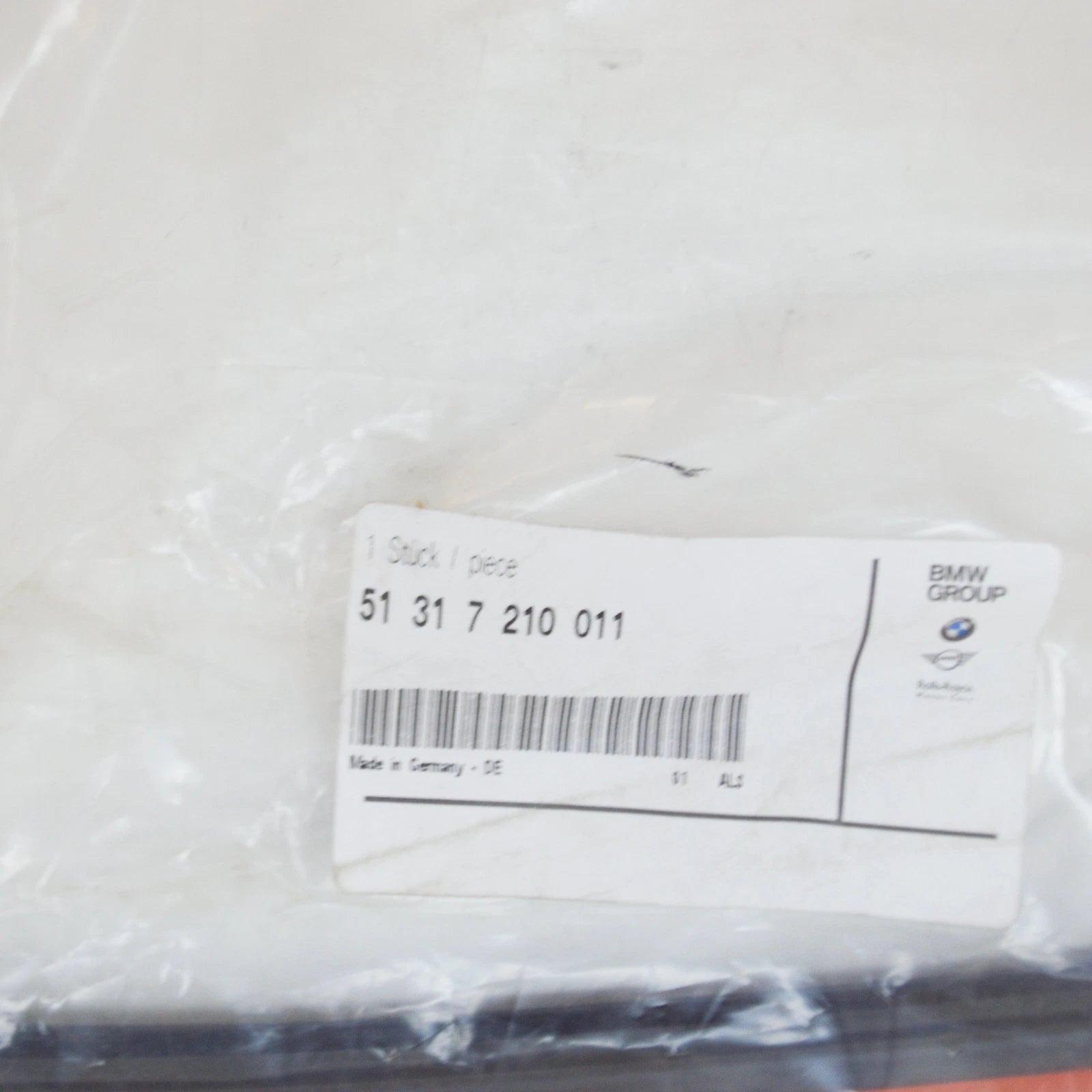 NEW BMW Z4 COUPE E86 FRONT WINDSHIELD MOULDING TRIM 51317210011 7210011 ORIGINAL