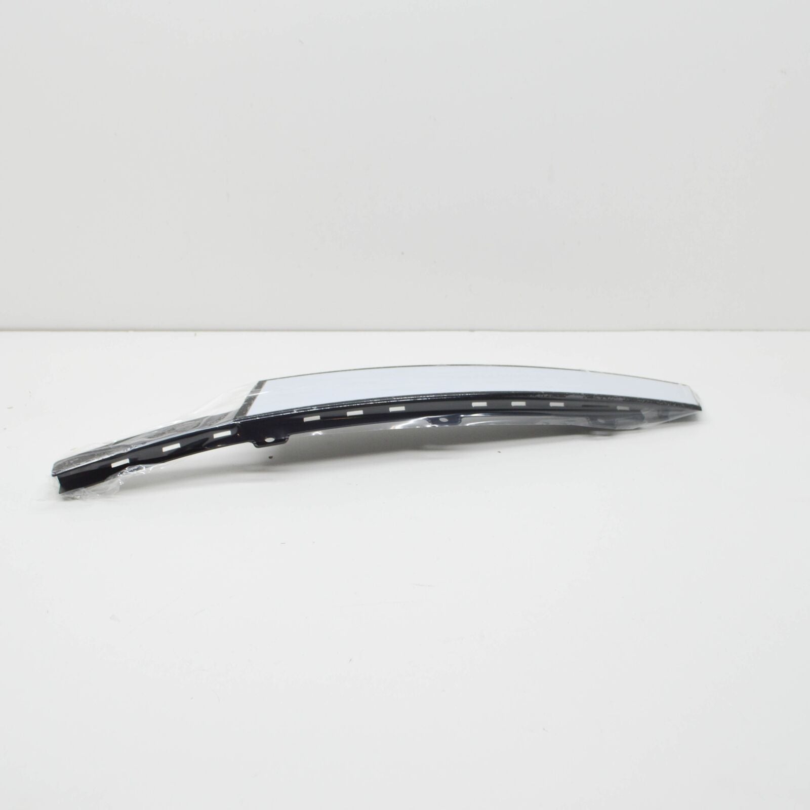 NEW AUDI A6 C8 FRONT RIGHT DOOR B-PILLAR TRIM 4K0837902 ORIGINAL