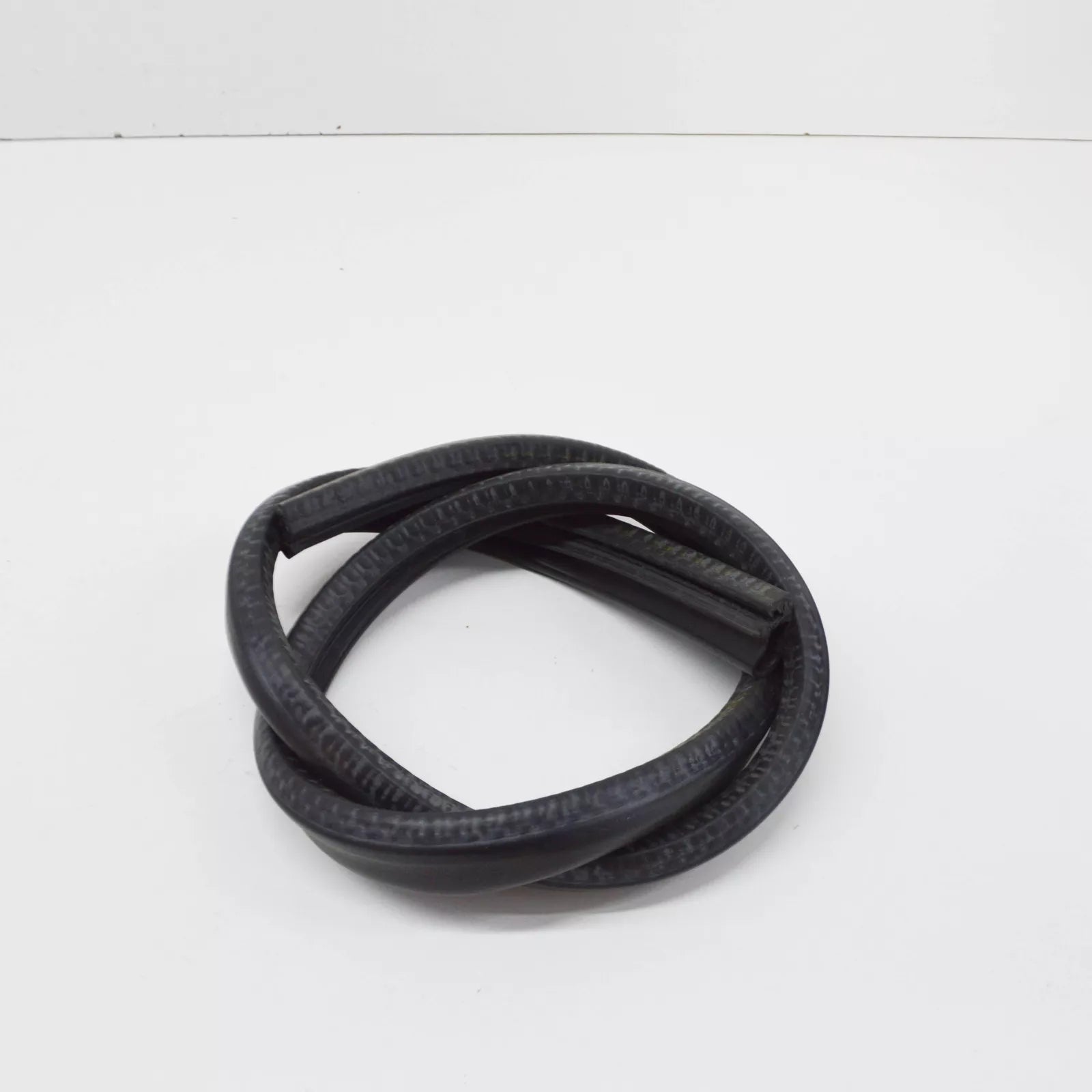 NEW AUDI TT ROADSTER 8J HOOD GASKET SEAL WEATHER STRIPPING 8J0823731B ORIGINAL