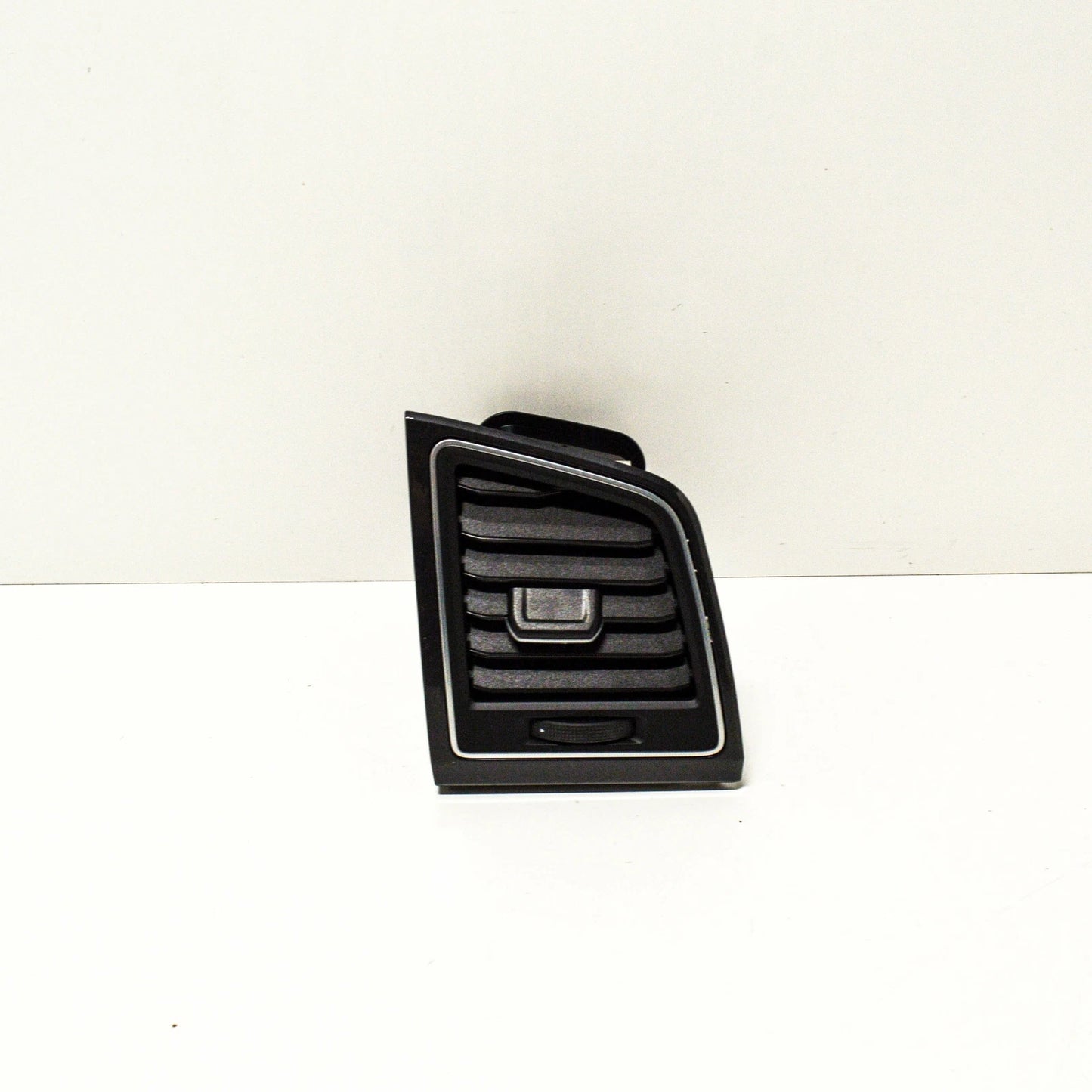 NEW VW TRANSPORTER VI FRONT DASH RIGHT AIR VENT DUCT 7E5819204JJDY LHD