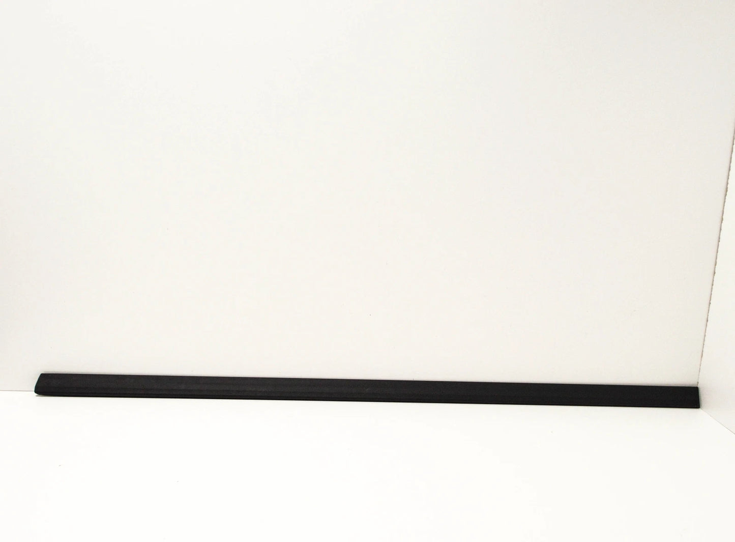 NEW BMW 5 E34 FRONT LEFT DOOR MOULDING 51131934177 ORIGINAL