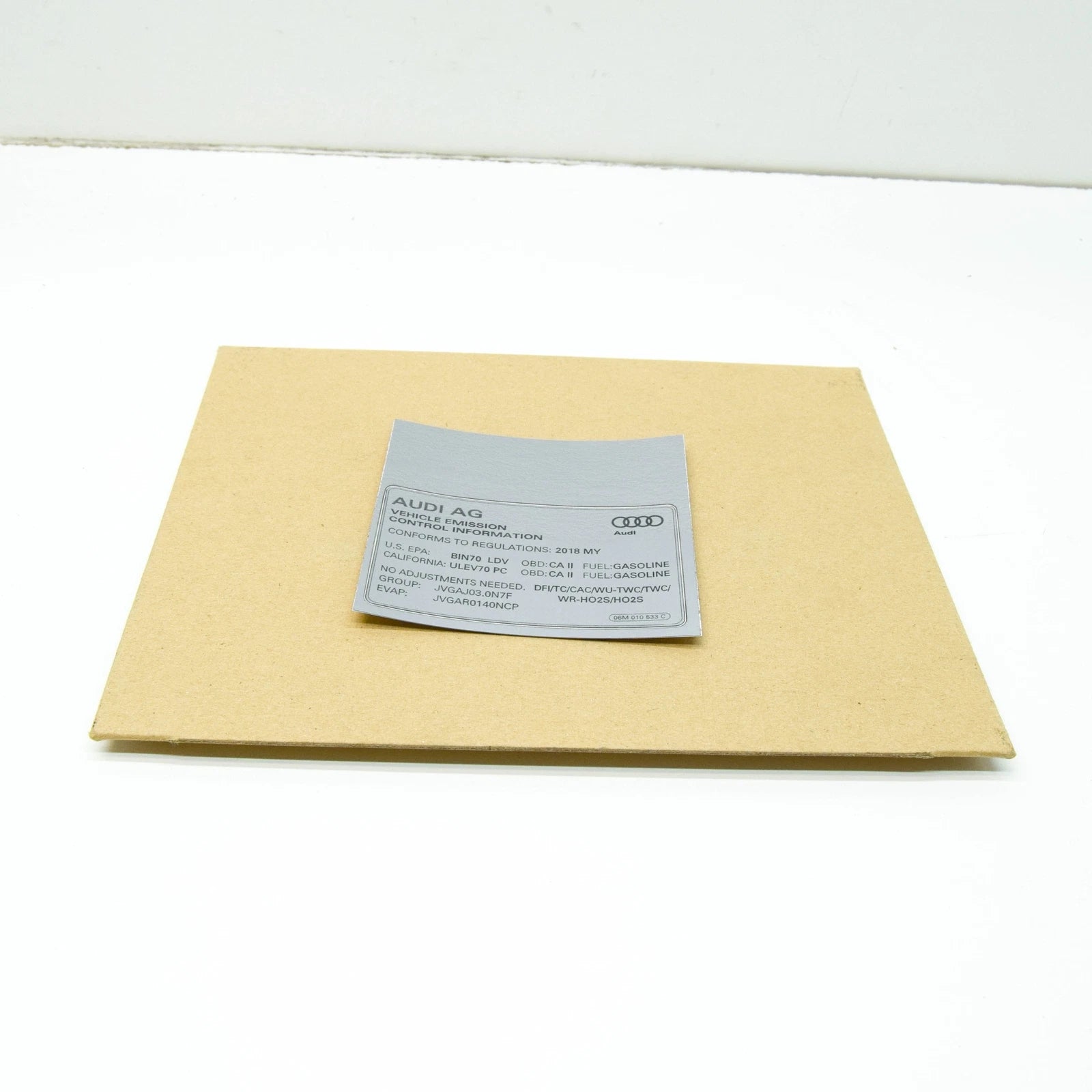 NEW AUDI A4 AVANT B9 EMISSION VALUES DATA PLATE 06M010533C ORIGINAL