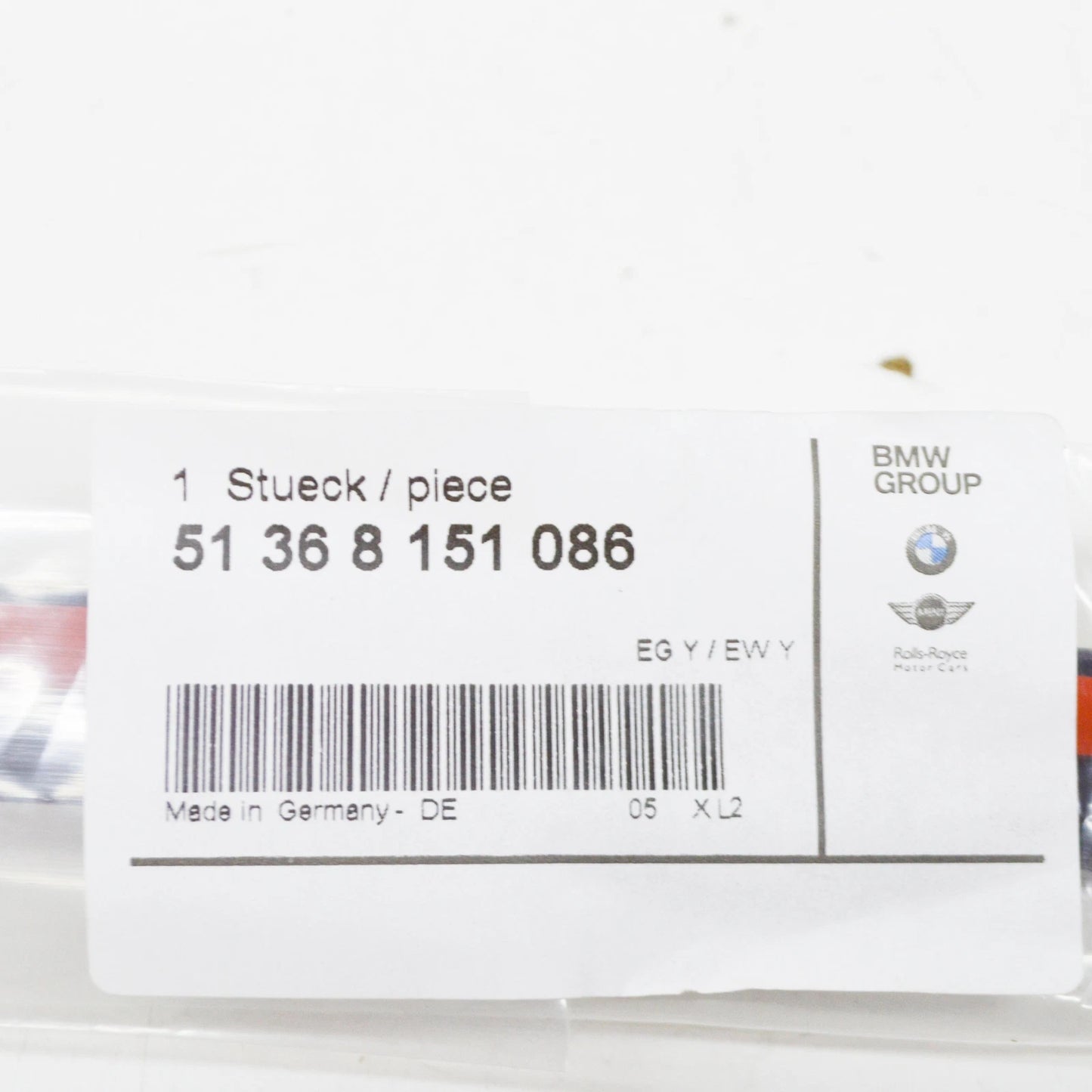 NEW BMW 3 COUPE E36 REAR RIGHT WINDOW COVERING 51368151086 8151086 ORIGINAL