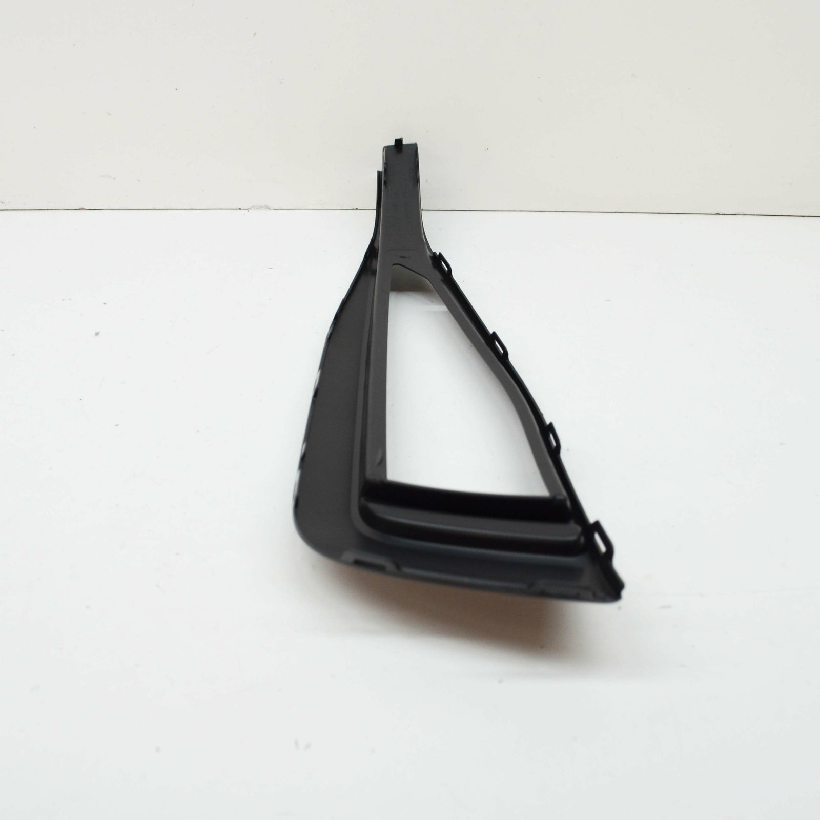 NEW VOLKSWAGEN PASSAT B8 FRONT BUMPER LEFT AIR VENT GRILLE 3G0853665K9B9