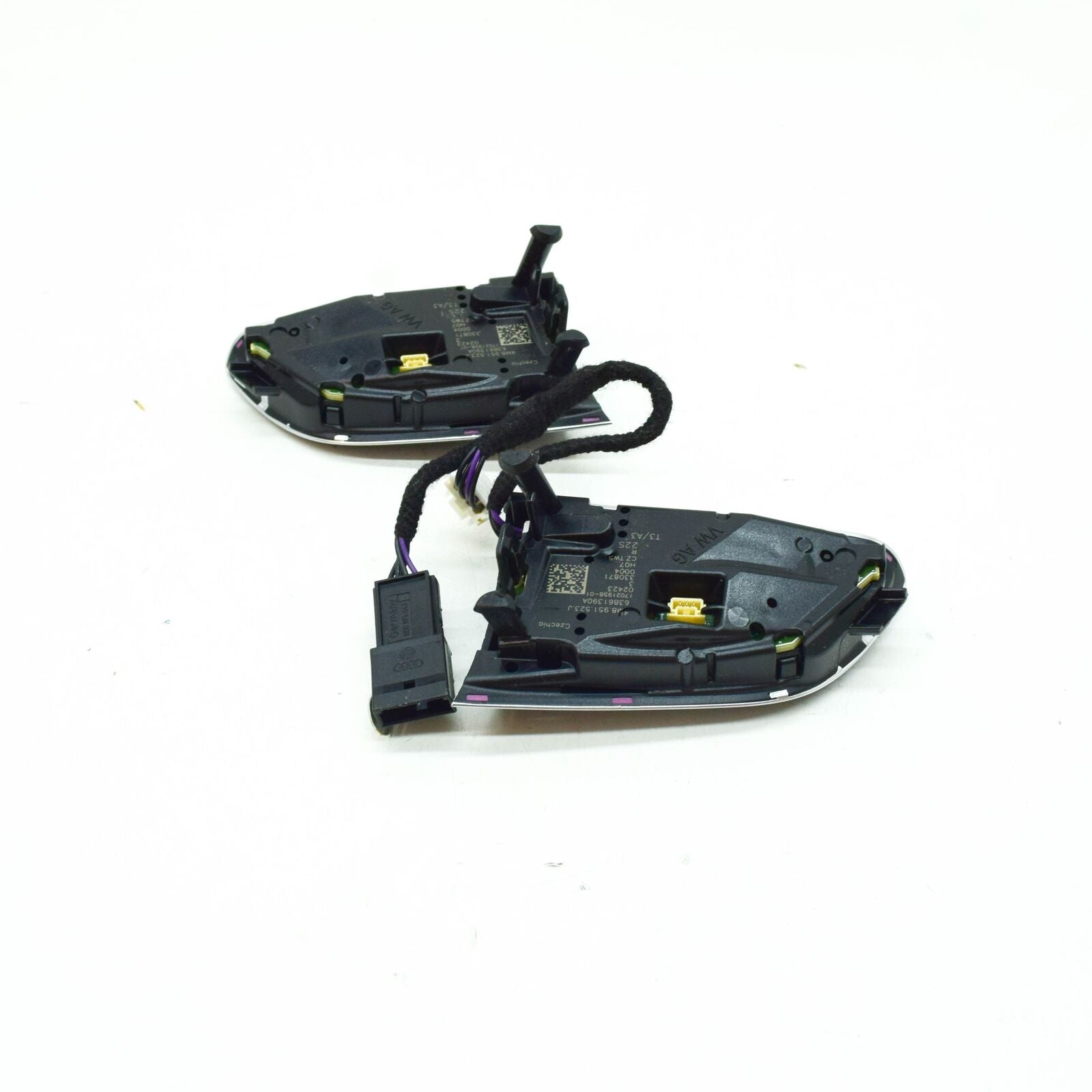 NEW AUDI Q7 4M STEERING WHEEL BUTTONS 4M8951523J ORIGINAL