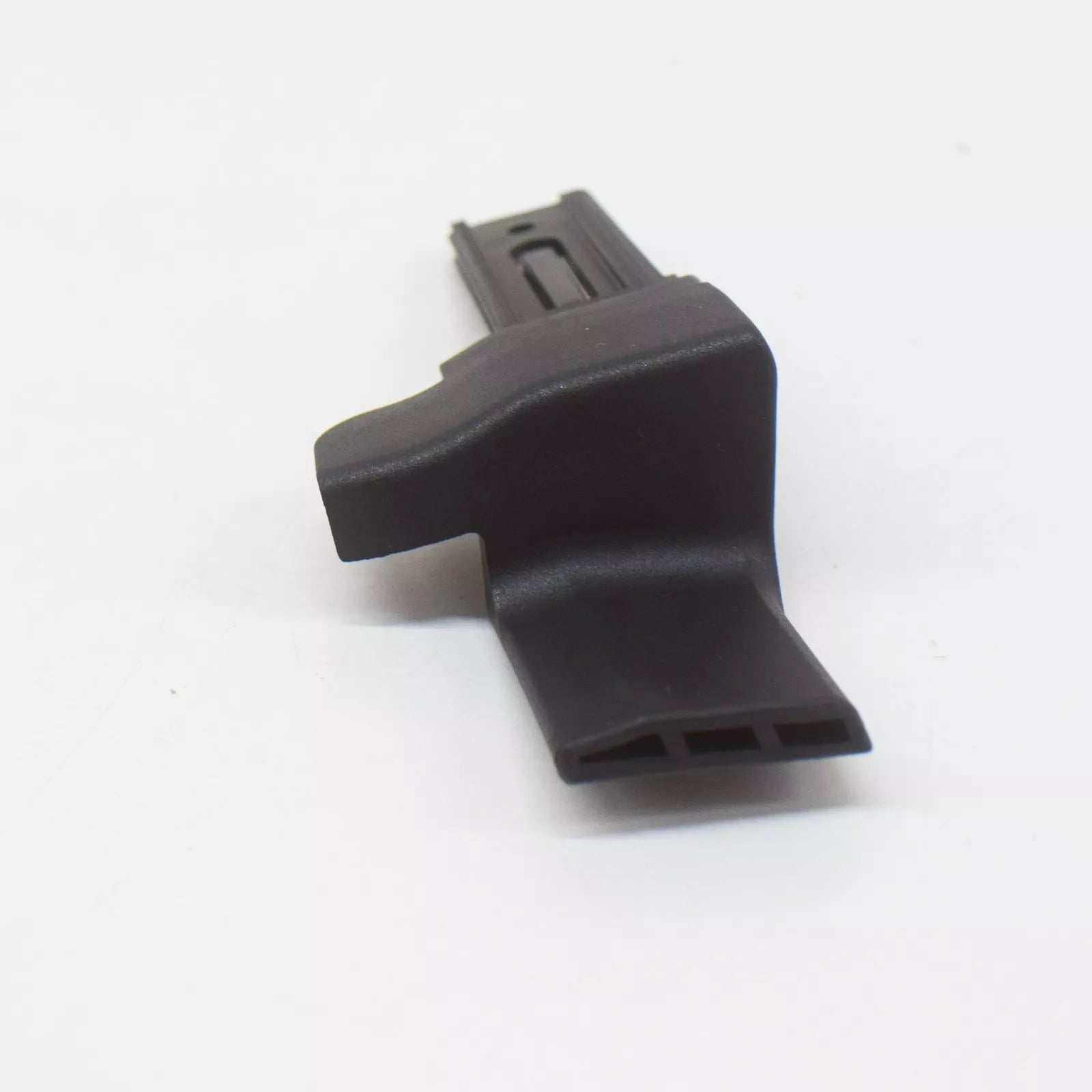 NEW VW PASSAT VARIANT B8 LUGGAGE COVER BLIND RIGHT HOOK 3G9867900