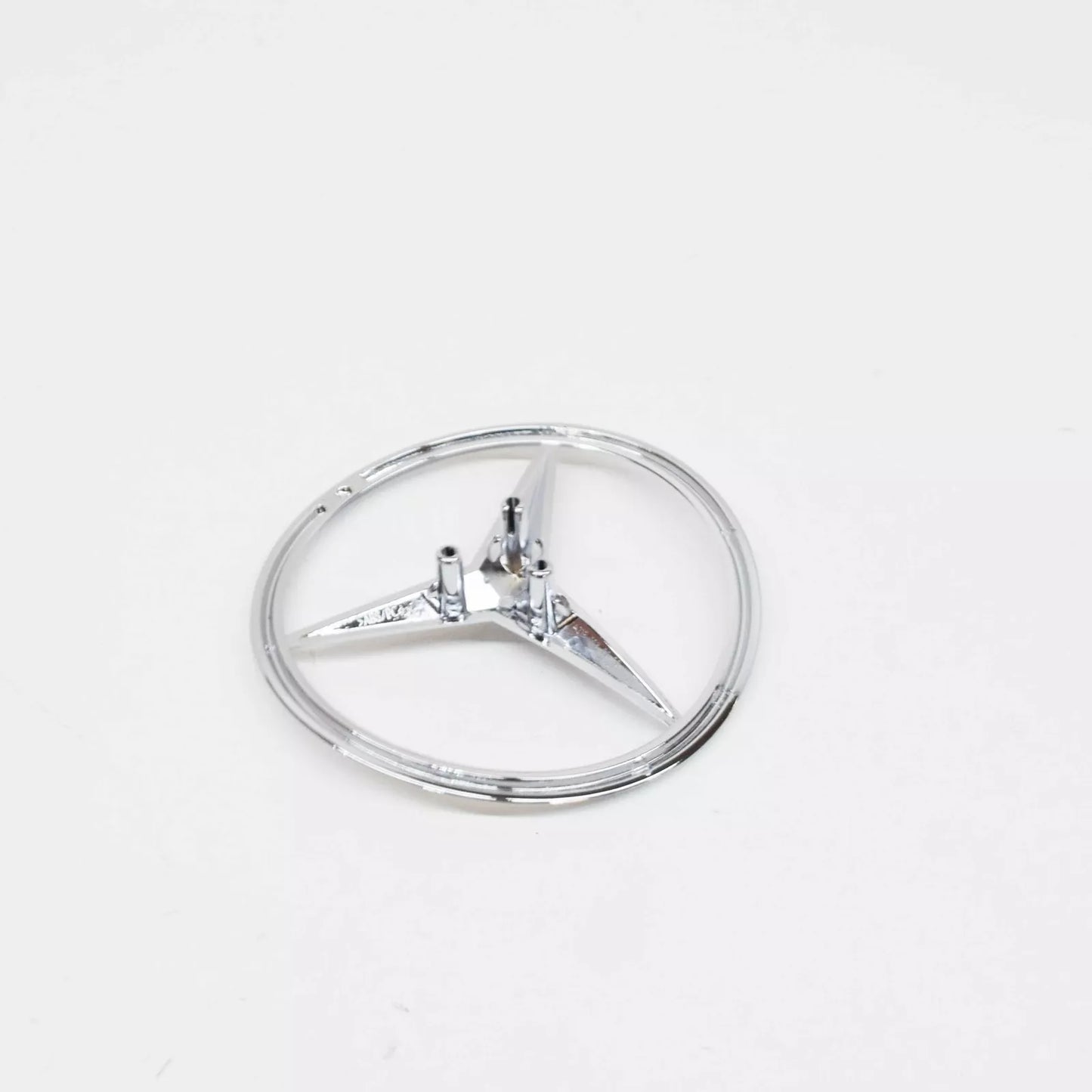 NEW MB CLS C219 REAR TRUNK BOOT LID EMBLEM BADGE A2197580058