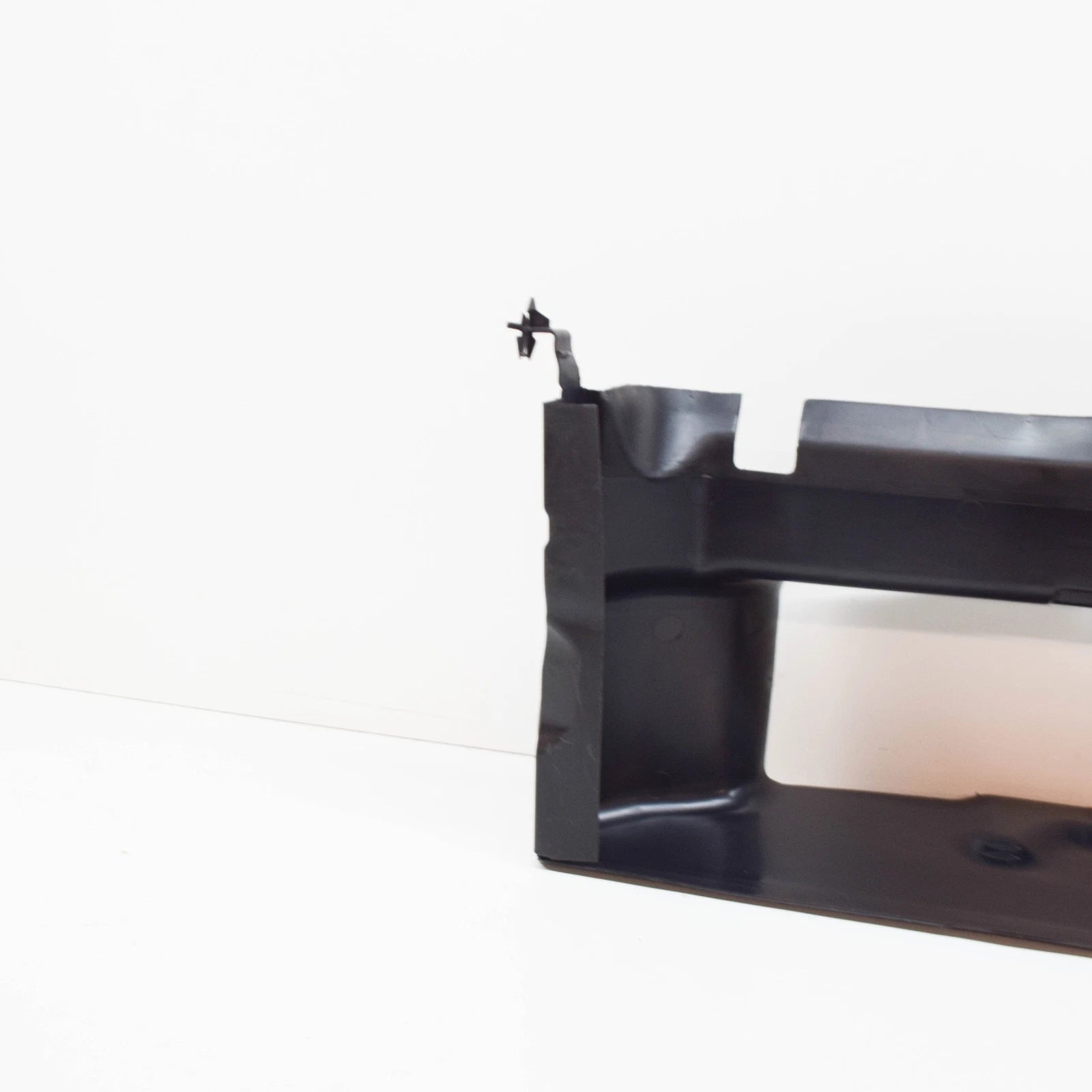 NEW BMW 3 GT F34 RADIATOR M SPORT LOWER AIR DUCT 51748057202 8057202 2016