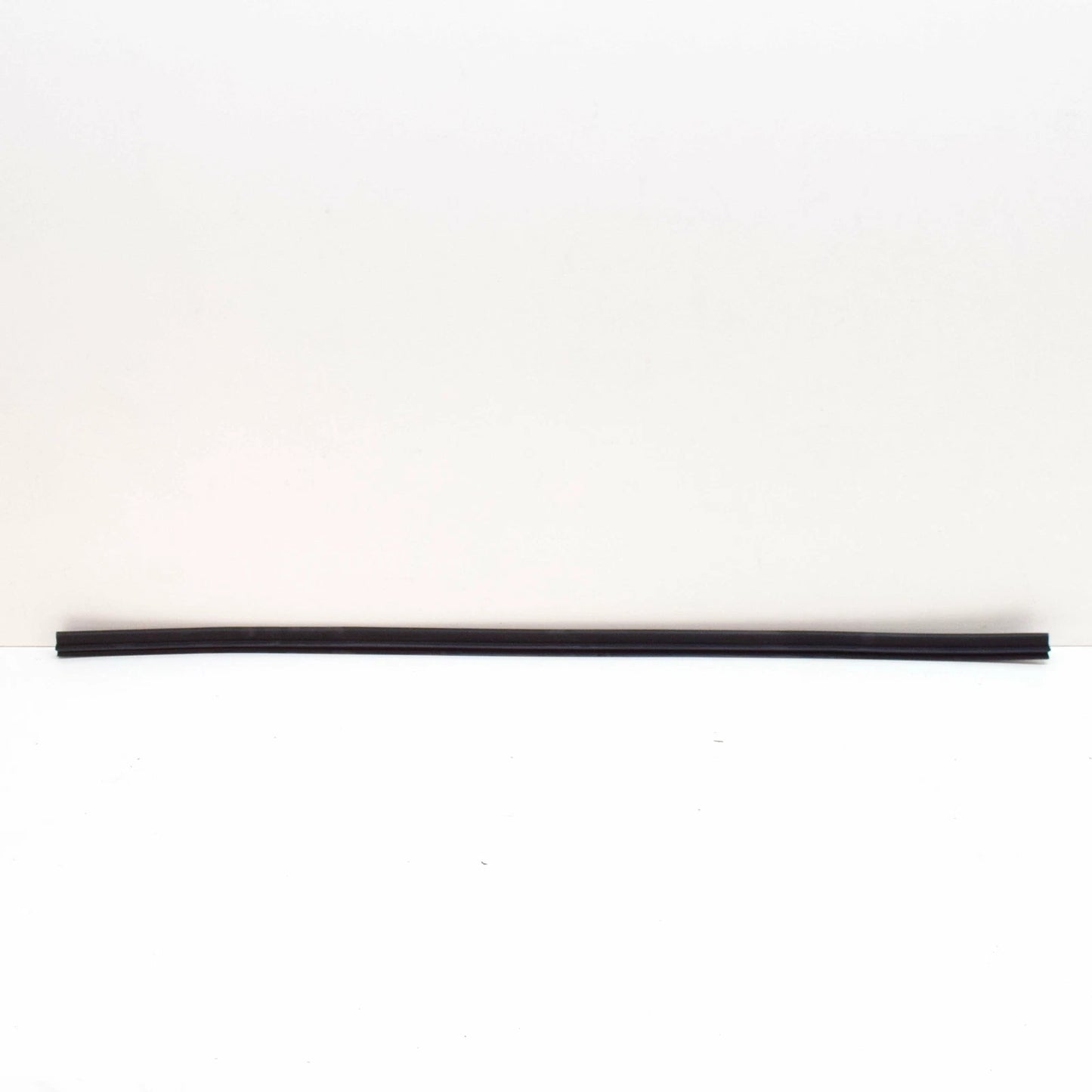 NEW MERCEDES-BENZ A W176 ENGINE HOOD SEAL A2468870098 ORIGINAL