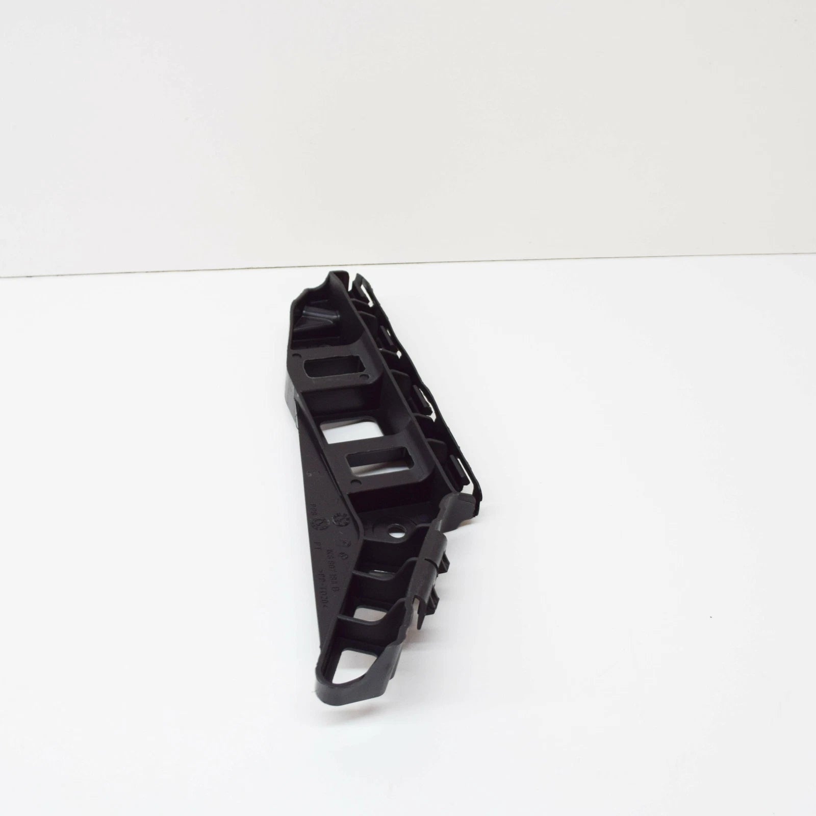NEW VW SCIROCCO MK3 FRONT BUMPER RIGHT SIDE GUIDE PROFILE 1K8807184B ORIGINAL