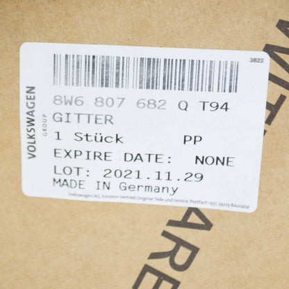 NEW AUDI RS4 B9 FRONT RIGHT AIR GUIDE GRILLE 8W6807682QT94