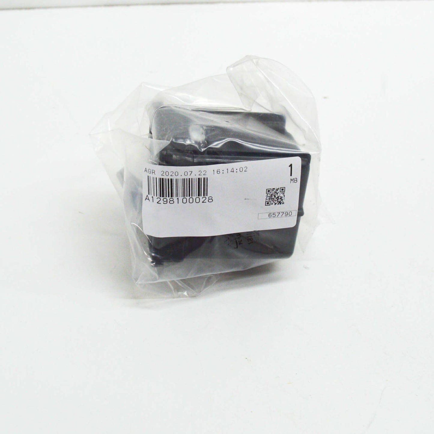 NEW MERCEDES-BENZ SL R129 ASHTRAY INSERT A1298100028 ORIGINAL