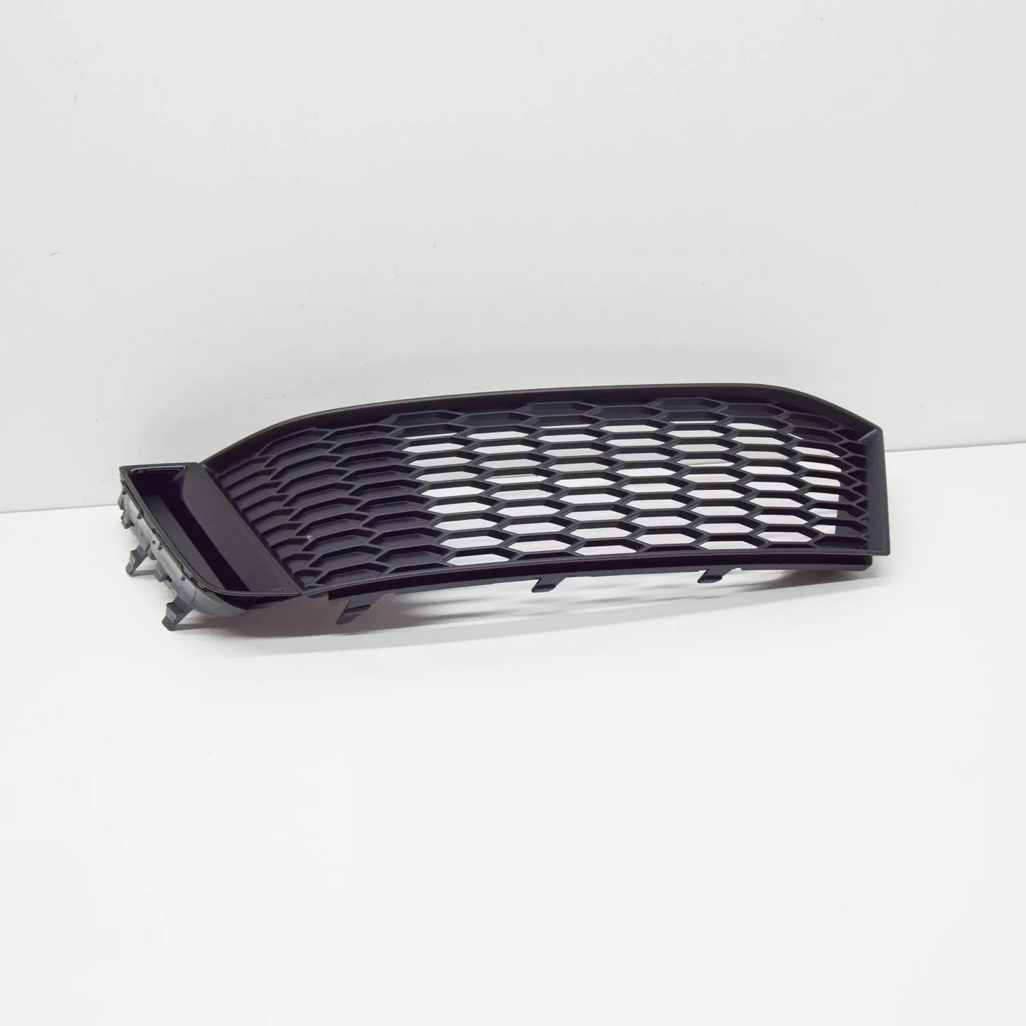 NEW AUDI A1 S1 8X FRONT BUMPER LEFT GRILLE 8XA807647Y9B 2016 ORIGINAL