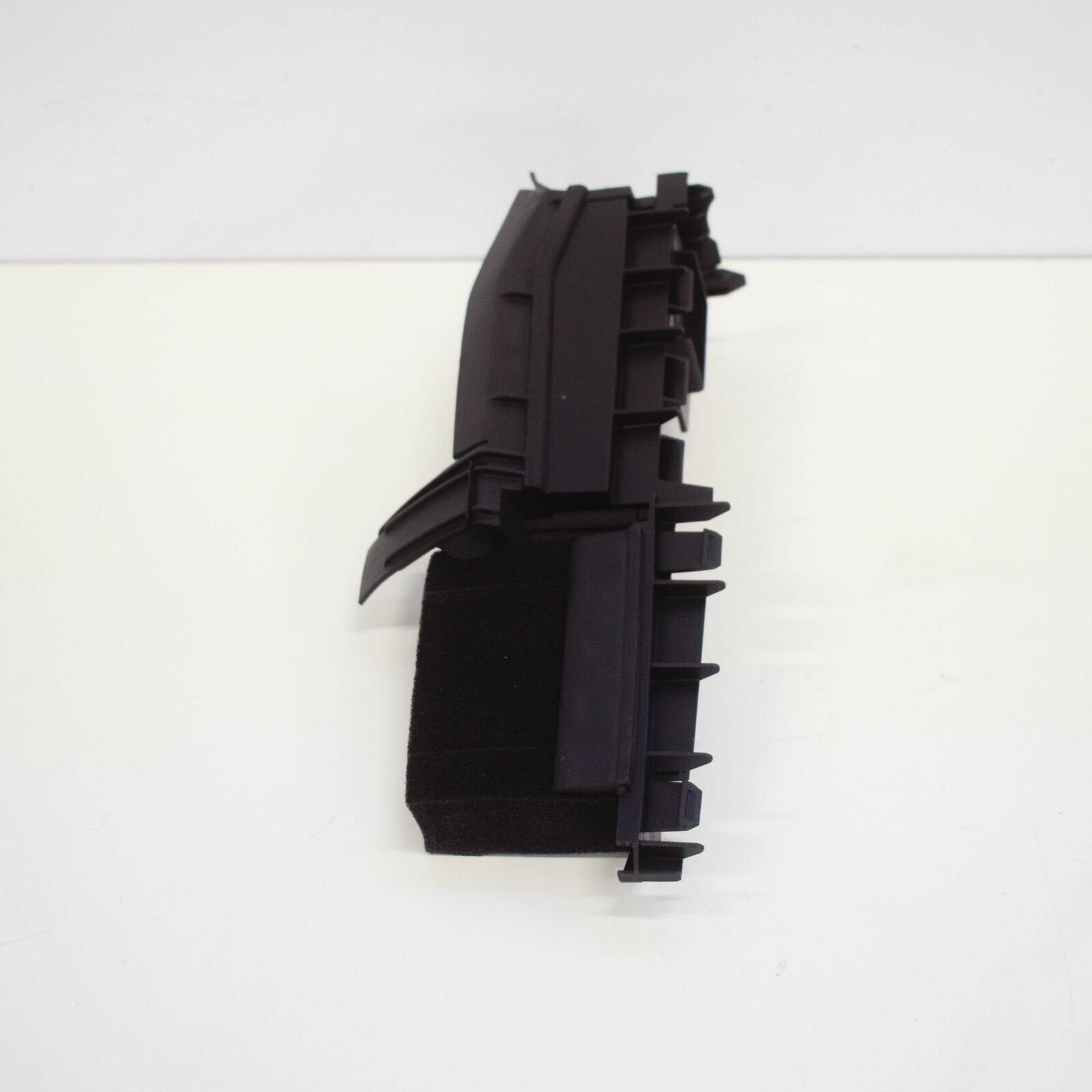 NEW MERCEDES-BENZ GLA-CLASS X156 RADIATOR LEFT AIR DUCT A1765050730 ORIGINAL