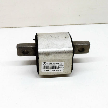 NEW MERCEDES-BENZ E W212 REAR GEARBOX TRANSMISSION MOUNT A2122400500 ORIGINAL