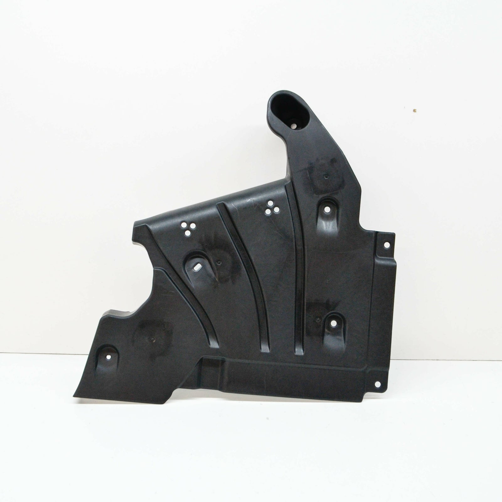 new bmw 1 f40 right underbody right lateral shield 51759883646 original