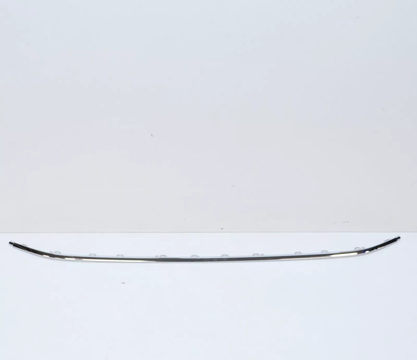 NEW VOLKSWAGEN PASSAT B8 FRONT BUMPER CENTER TRIM 3G0853245A2ZZ ORIGINAL