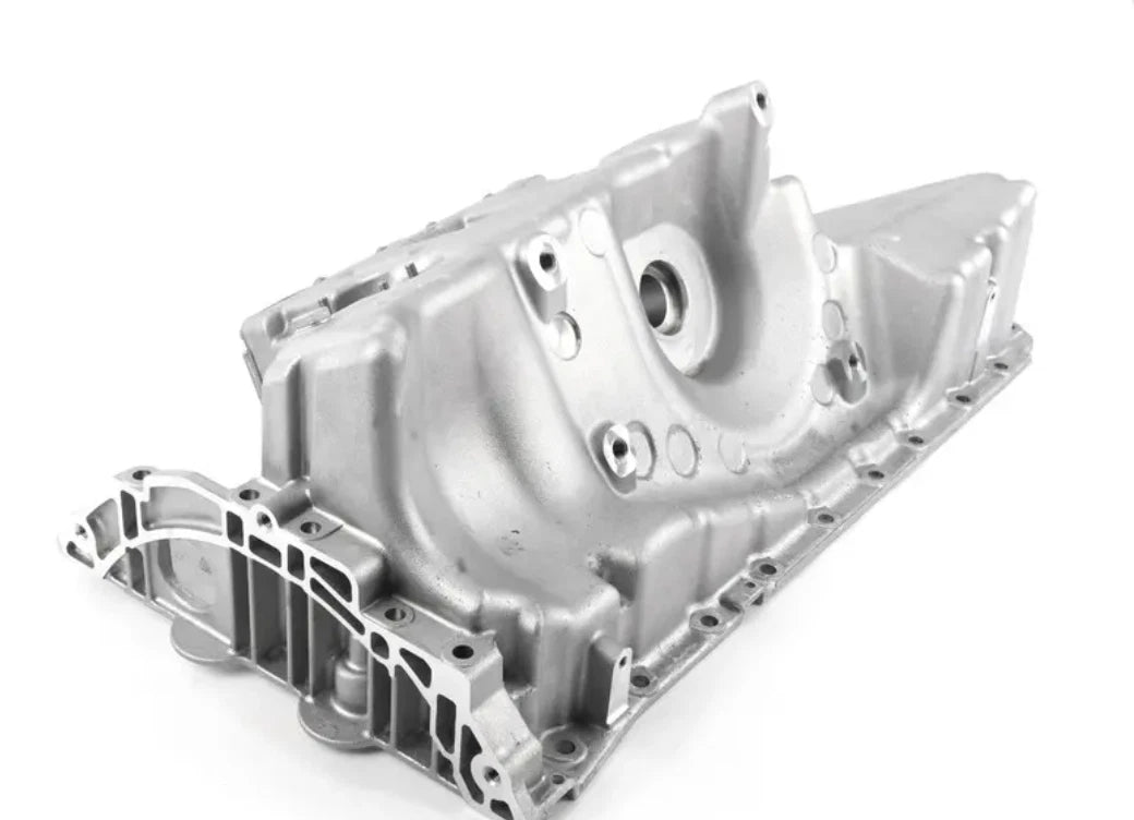 NEW BMW 2 COUPE F22, F87 ENGINE OIL PAN 11137570403 7570403 ORIGINAL OEM