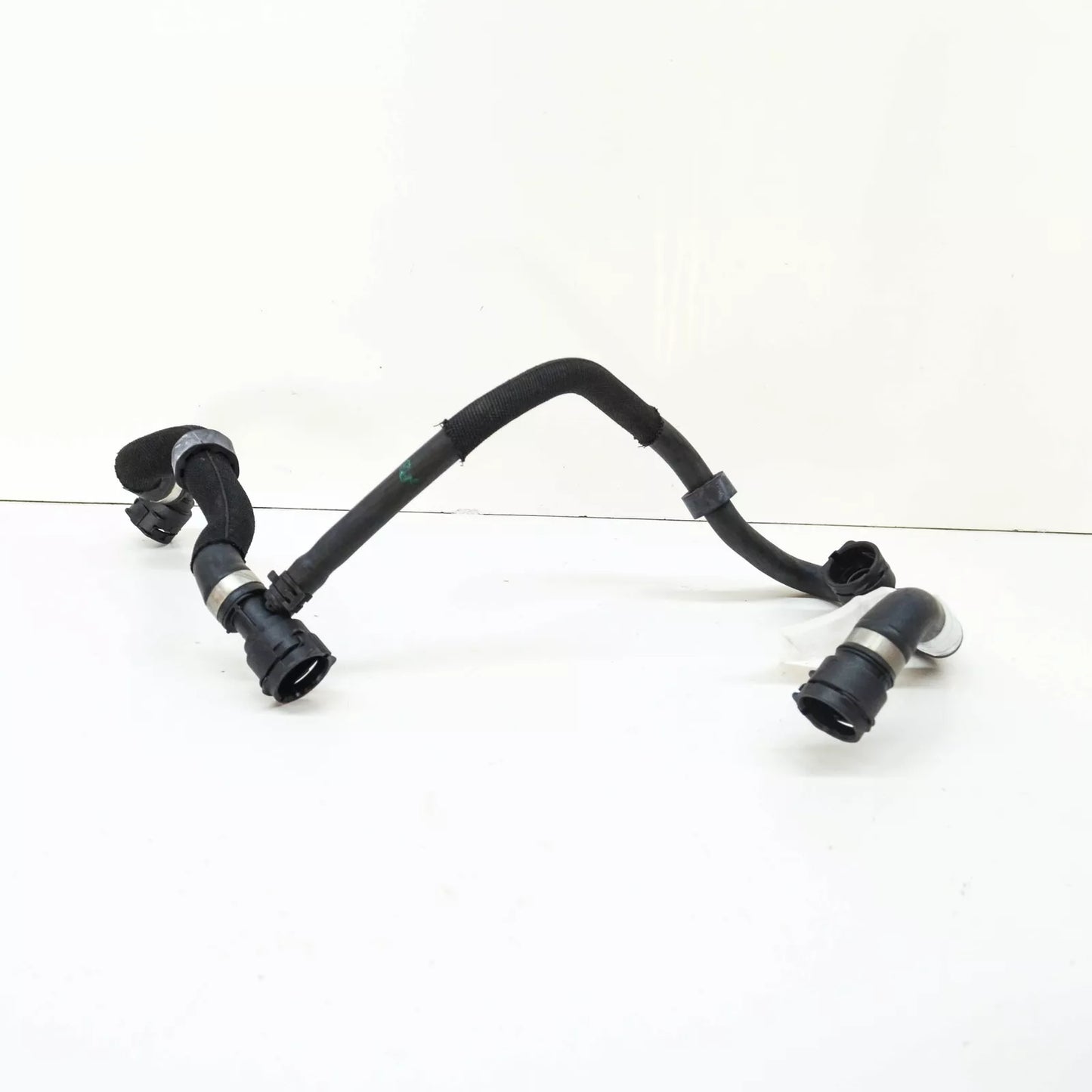 NEW MERCEDES-BENZ C W205 AMG RADIATOR WATER COOLANT HOSE A2055014601 ORIGINAL