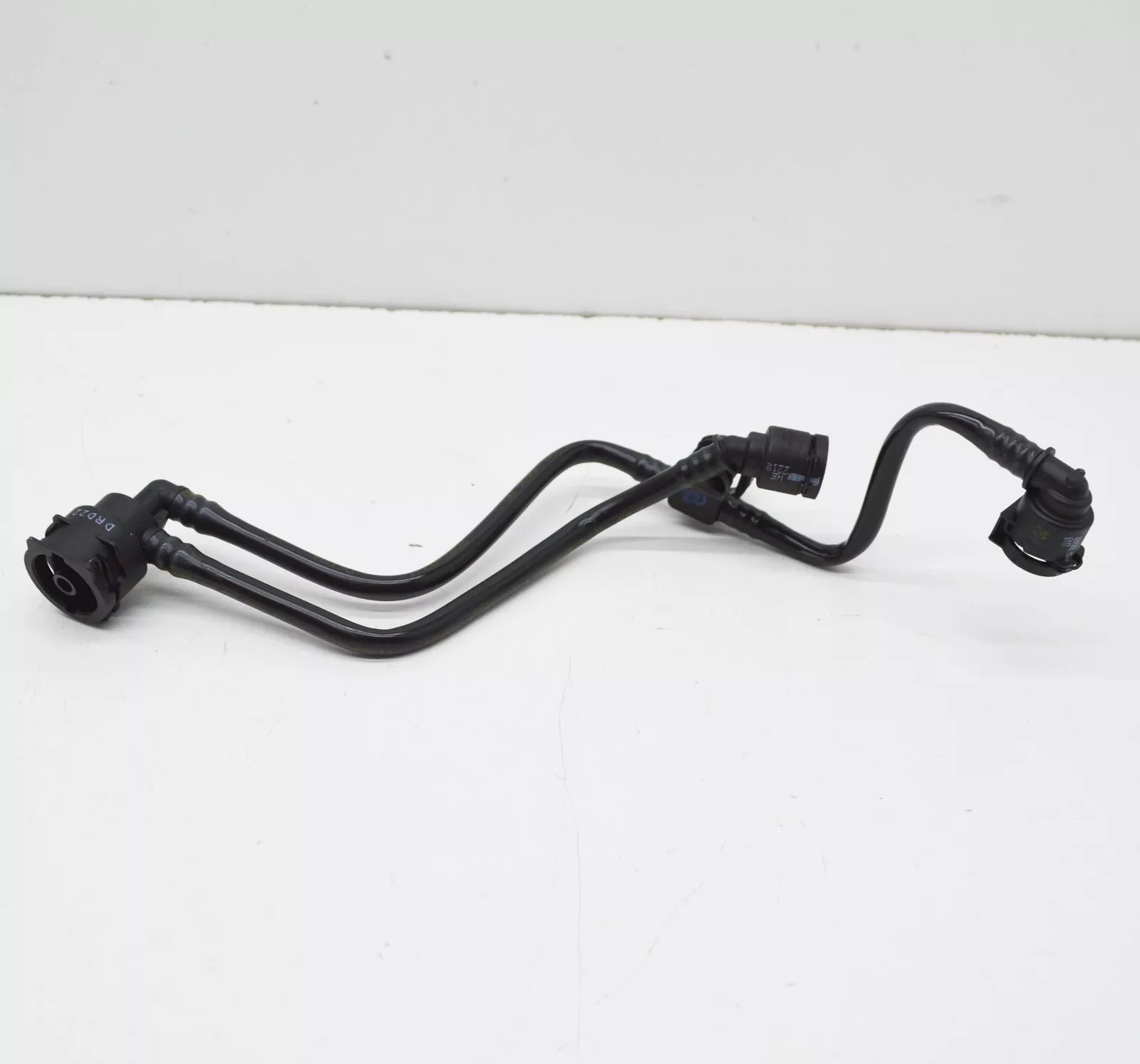 NEW MERCEDES-BENZ E W213 RIGHT COOLER BLEED LINE A2135010501