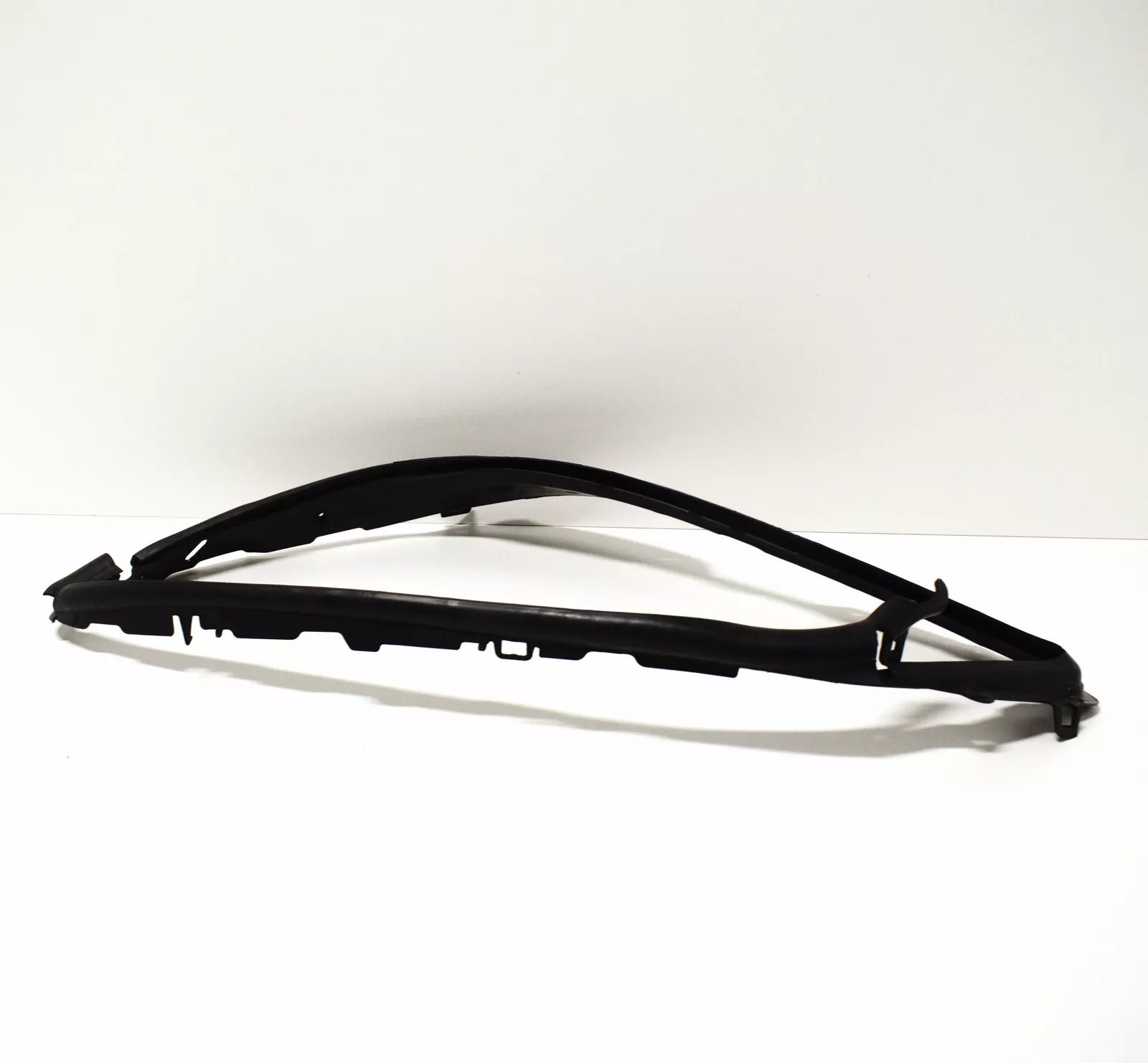 NEW MERCEDES-BENZ C-CLASS W204 LEFT HEADLIGHT GASKET SEAL A2048260991 ORIGINAL