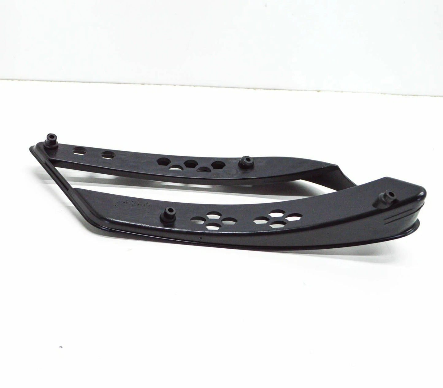 NEW MERCEDES-BENZ C W204 FRONT BUMPER RIGHT GRILLE A2048850753